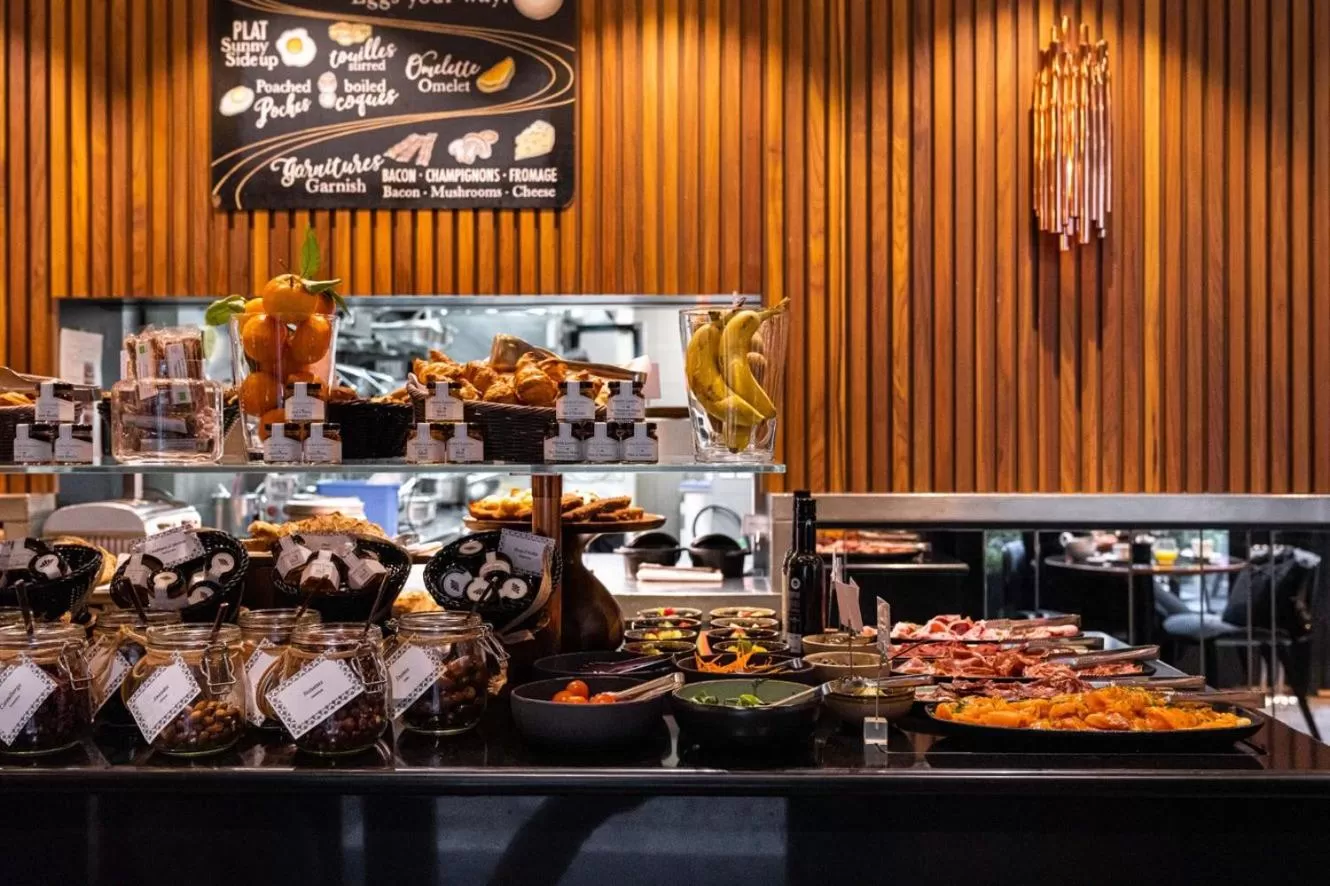 Restaurant/places to eat in Maison Albar - Le Pont-Neuf