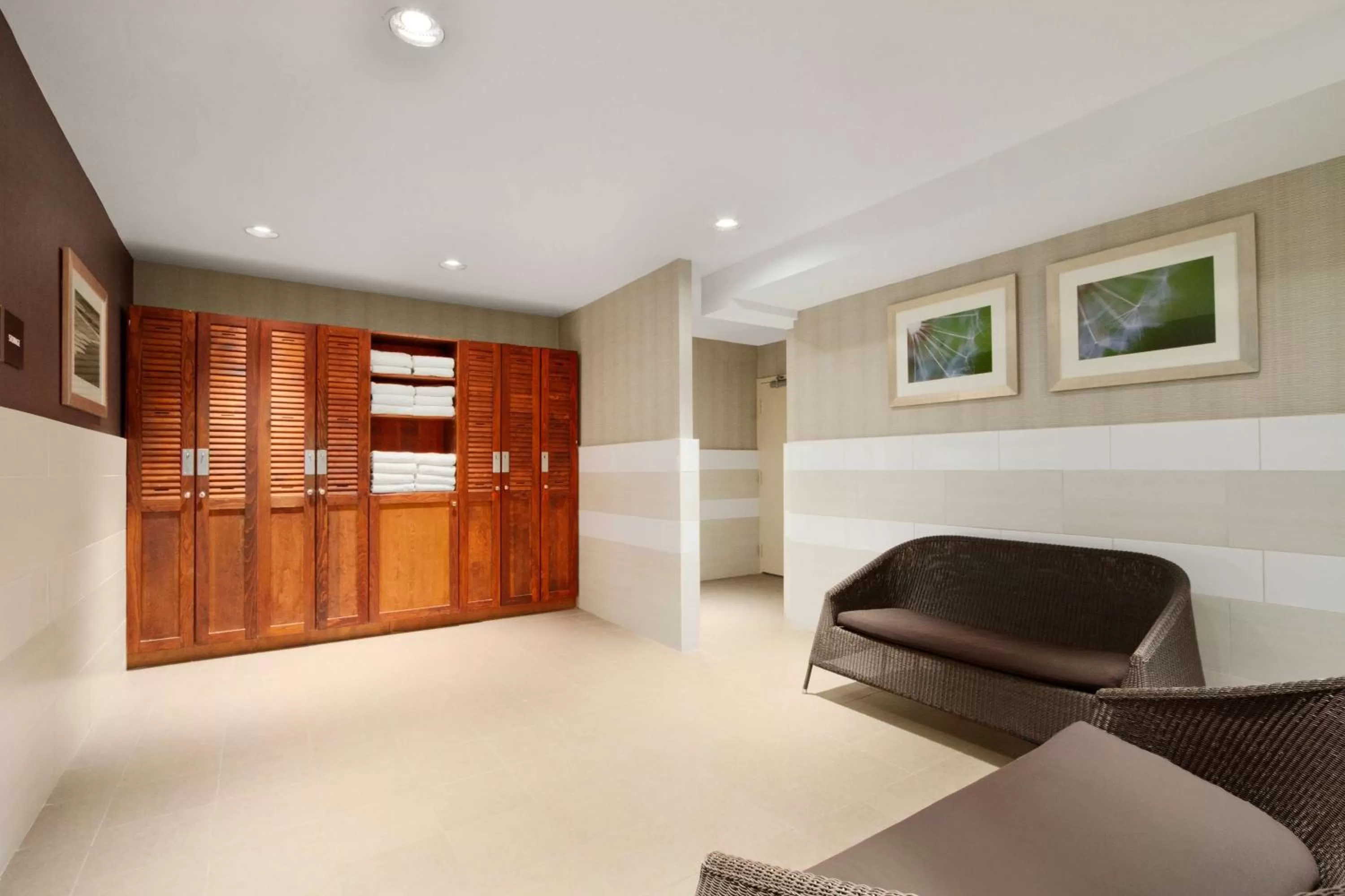 Fitness centre/facilities in DoubleTree by Hilton Toronto Downtown