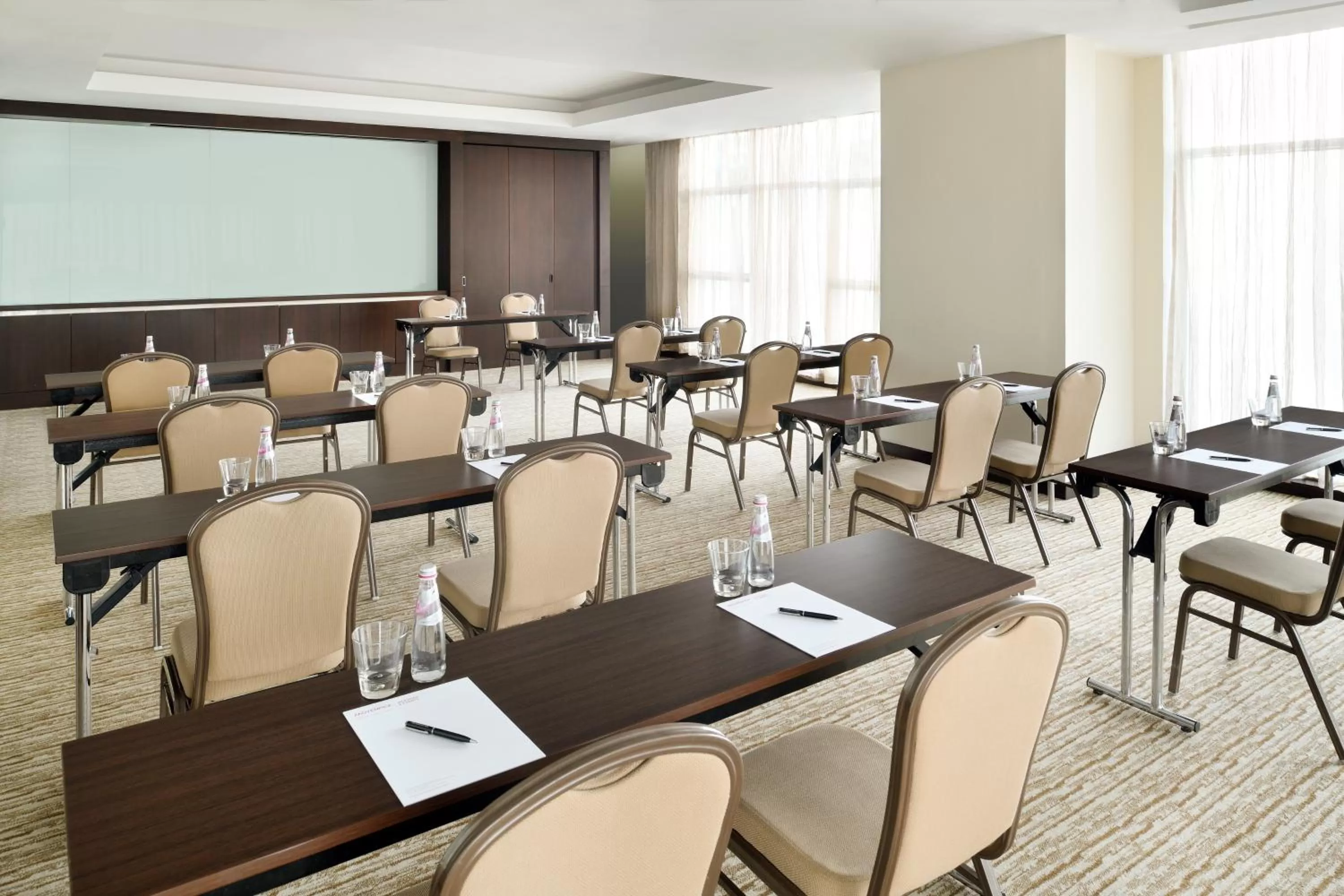 Business facilities in Mövenpick Hotel Jumeirah Lakes Towers Dubai