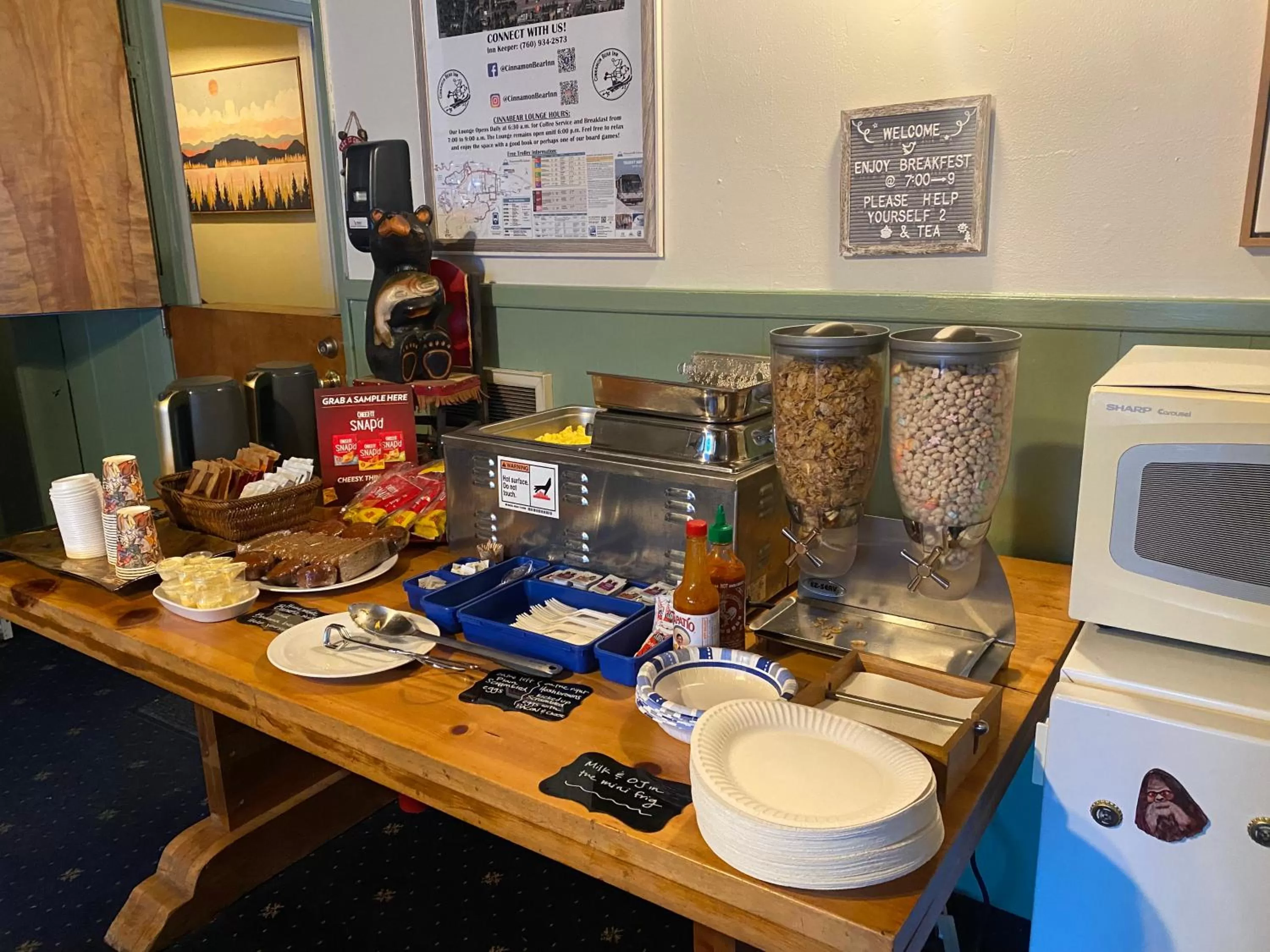 Buffet breakfast in Cinnamon Bear Inn