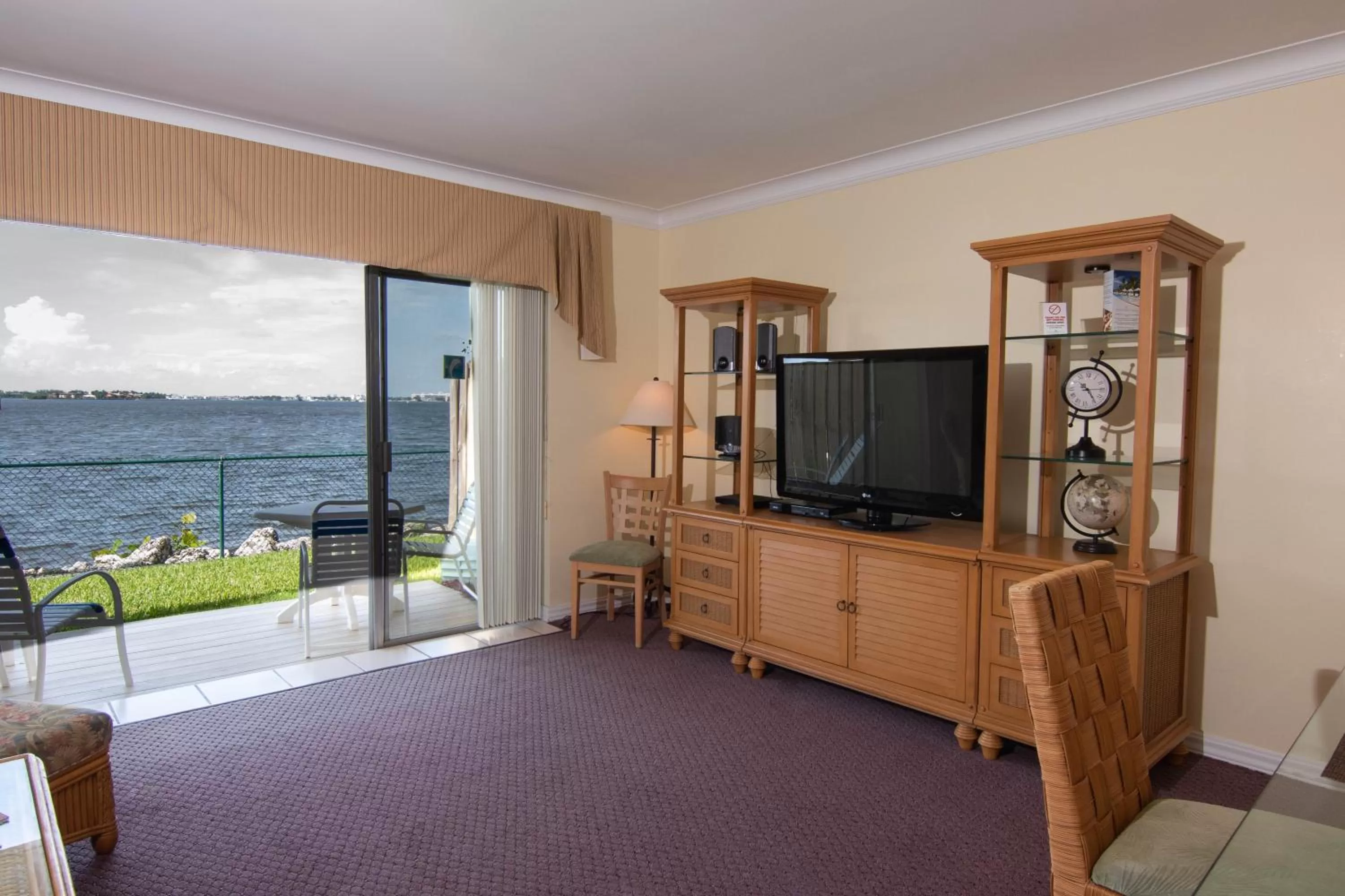 Palm Beach Waterfront Condos - Full Kitchens!