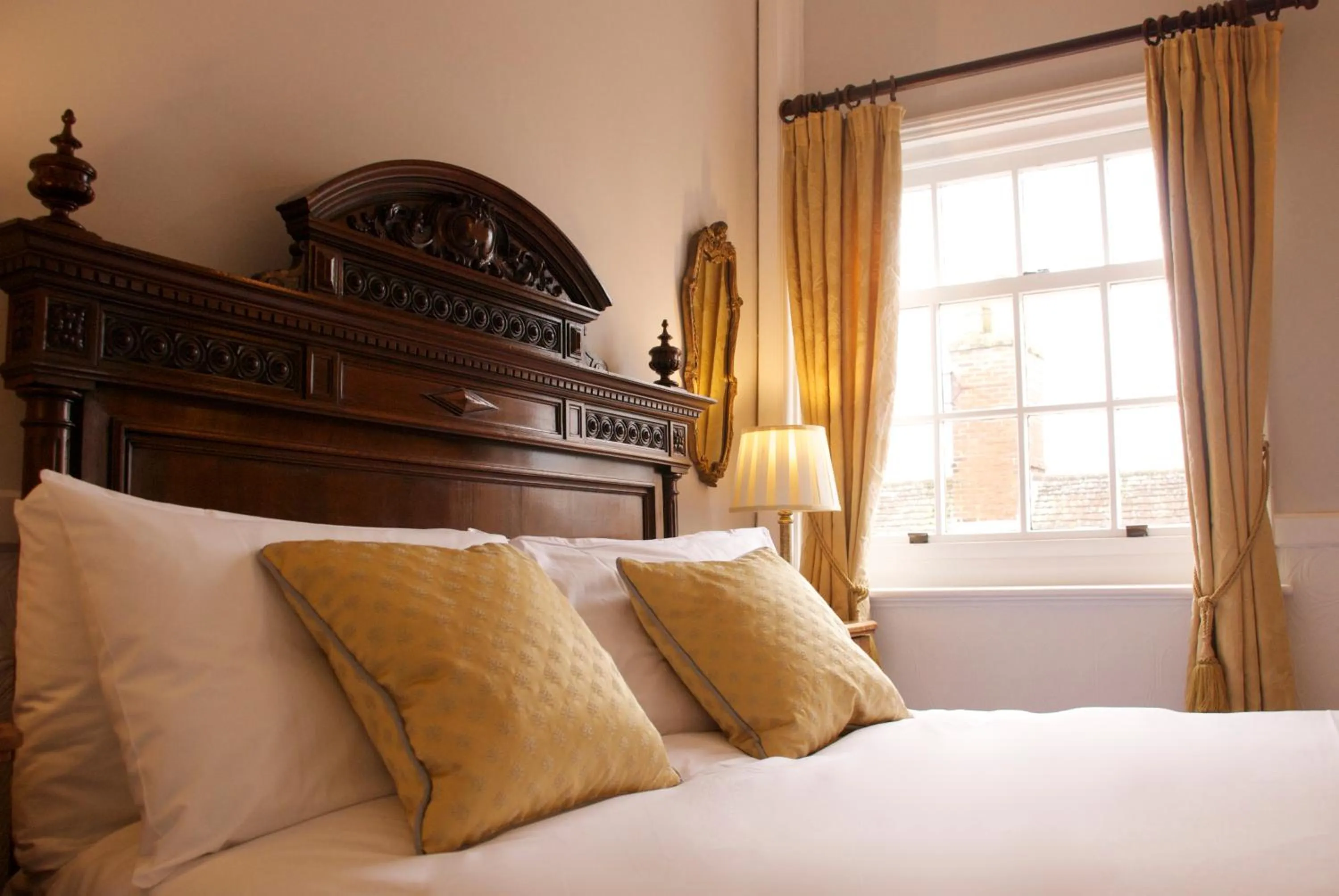 Bedroom, Bed in Chantry Hotel