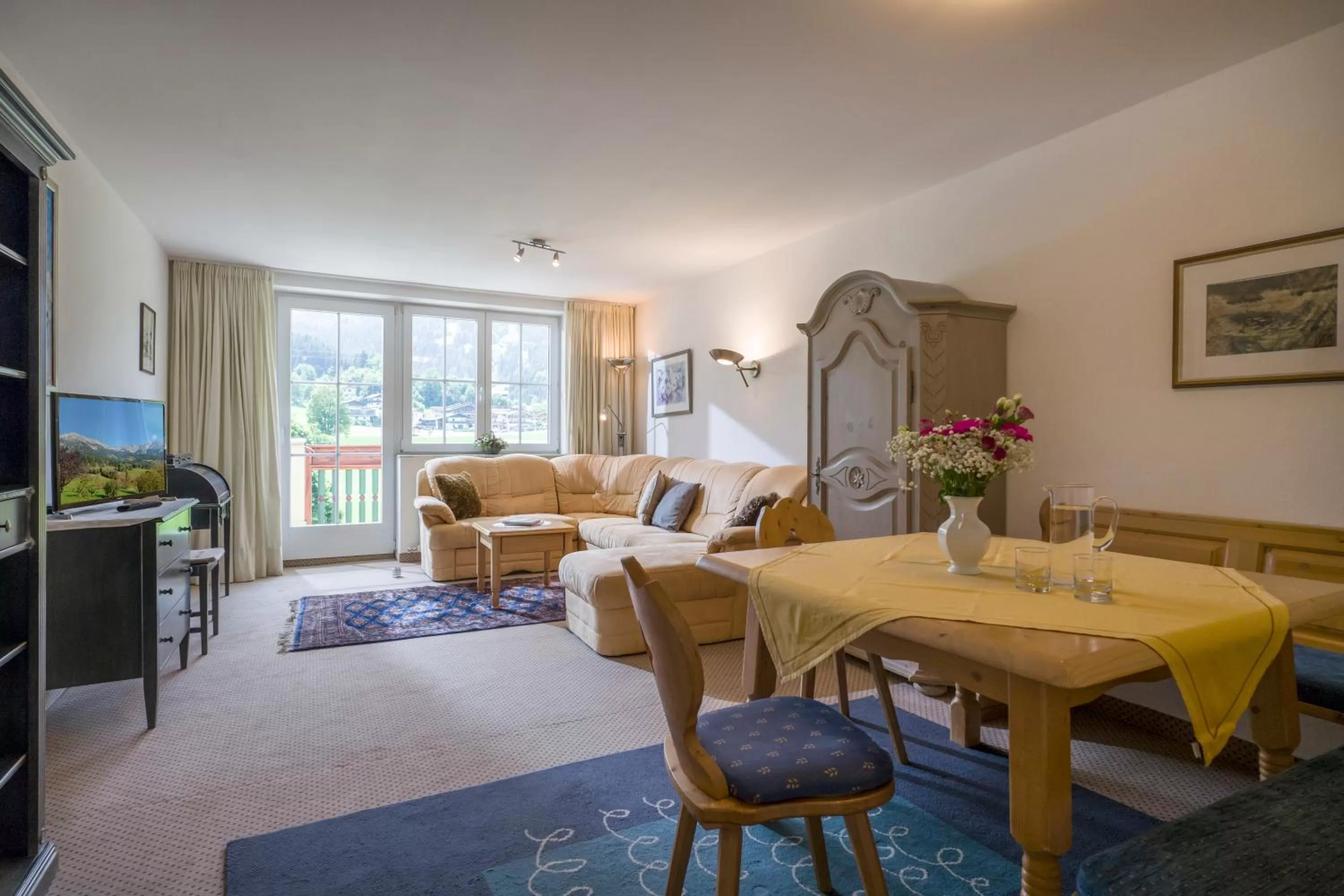 Living room, Dining Area in Apparthotel Tom Sojer