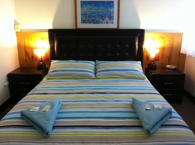 Bed in Aquarius Motel