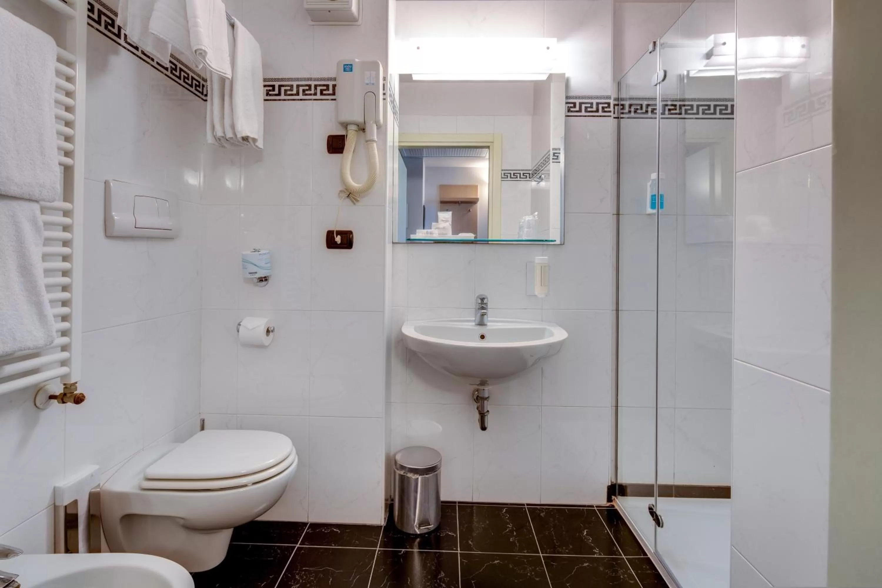 Photo of the whole room in Art & Hotel Aeroporto