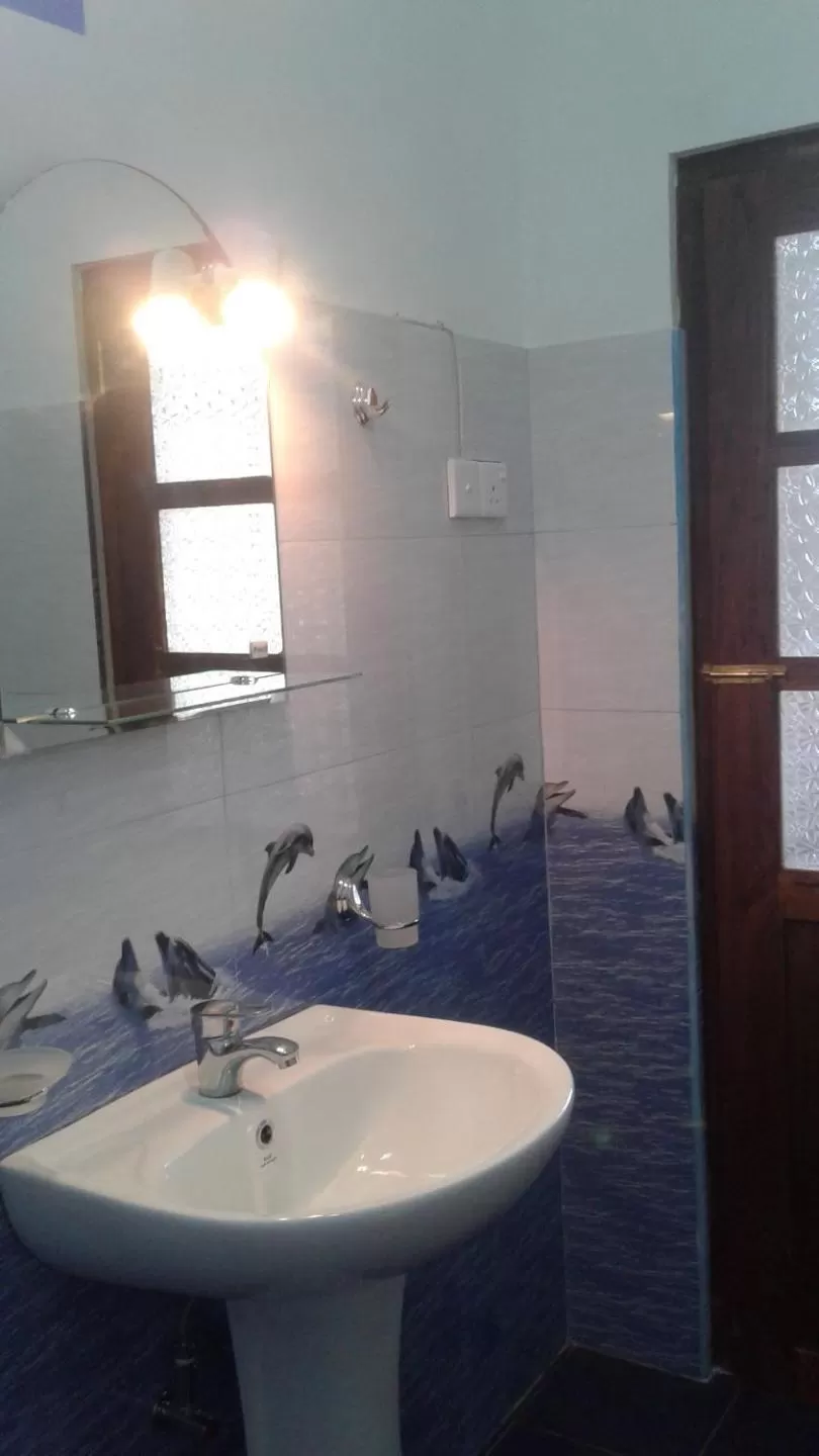 Bathroom in Sun View Resort Kithalella