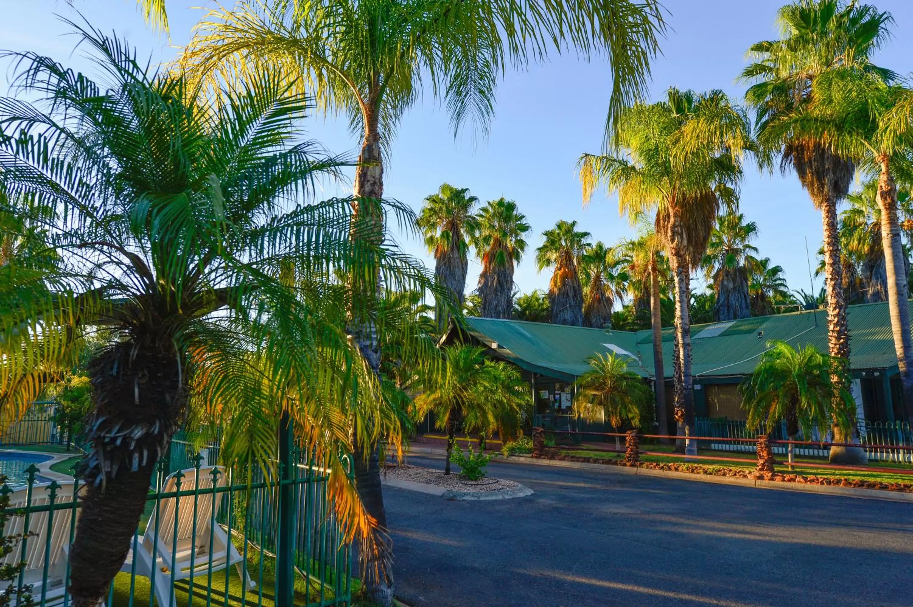Facade/entrance in Desert Palms Alice Springs
