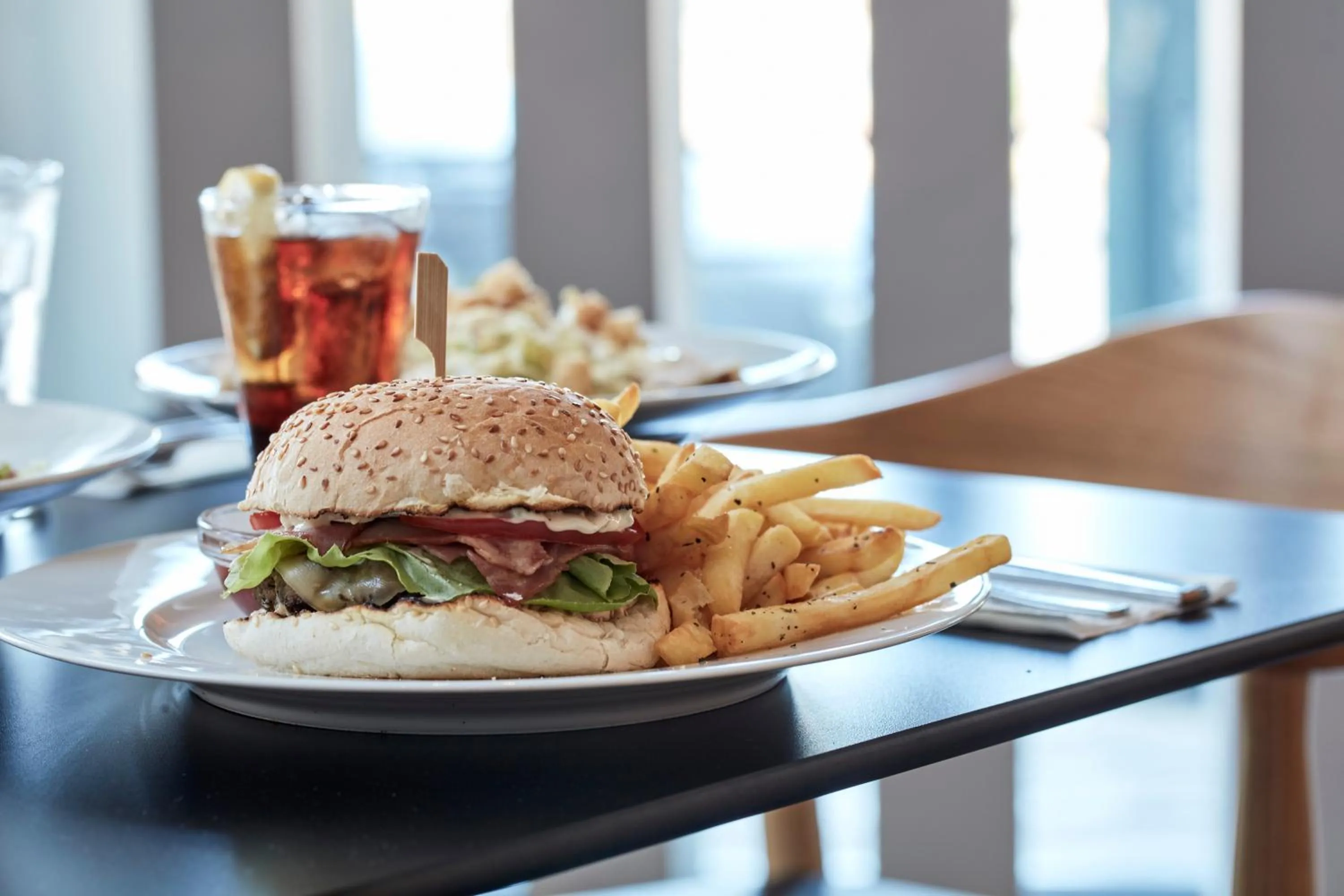 Restaurant/places to eat in Candia Hotel