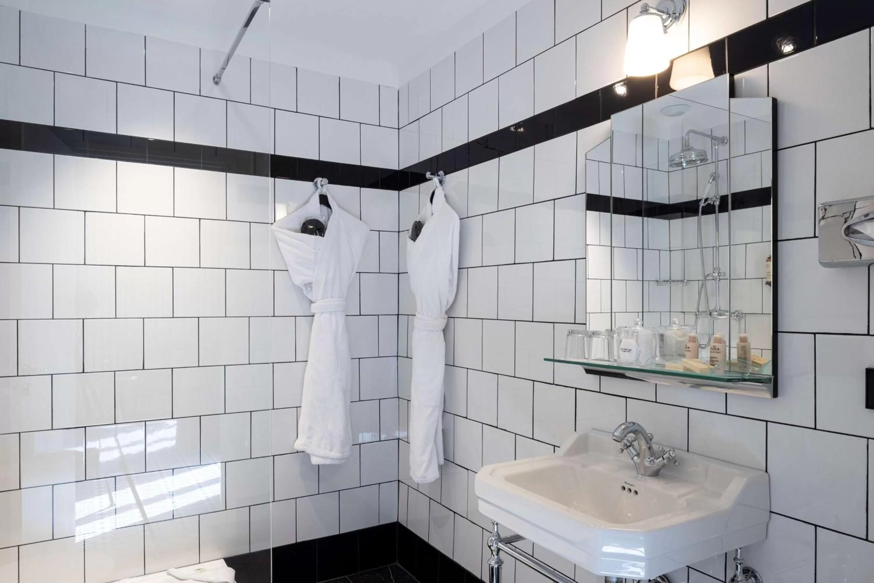 Bathroom in Best Western Premier Hotel Roosevelt