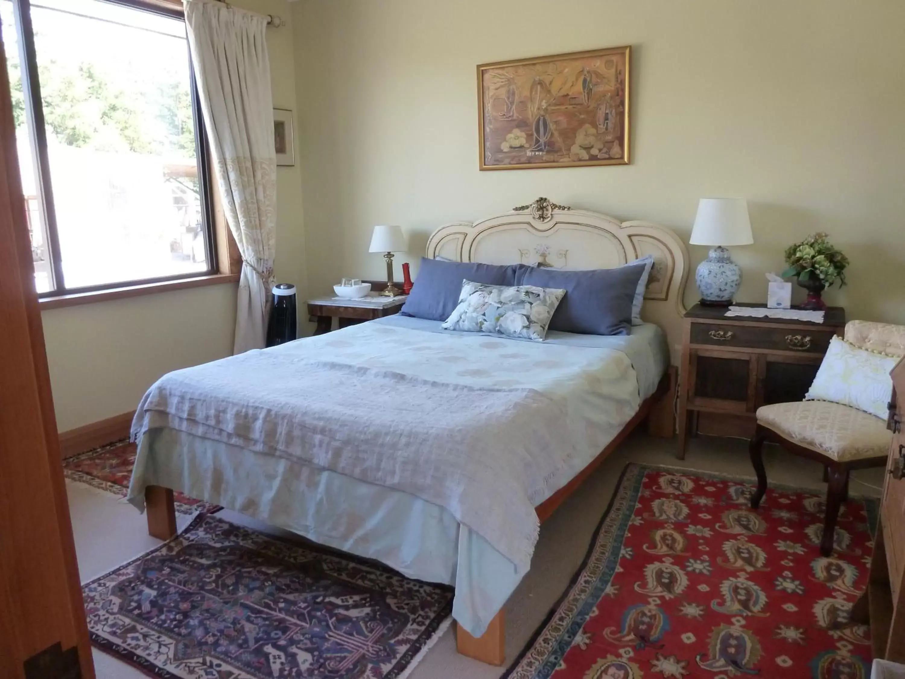 Double Room - single occupancy in Redwood Valley B & B Double Room - single occupancy in Redwood Valley B & B
