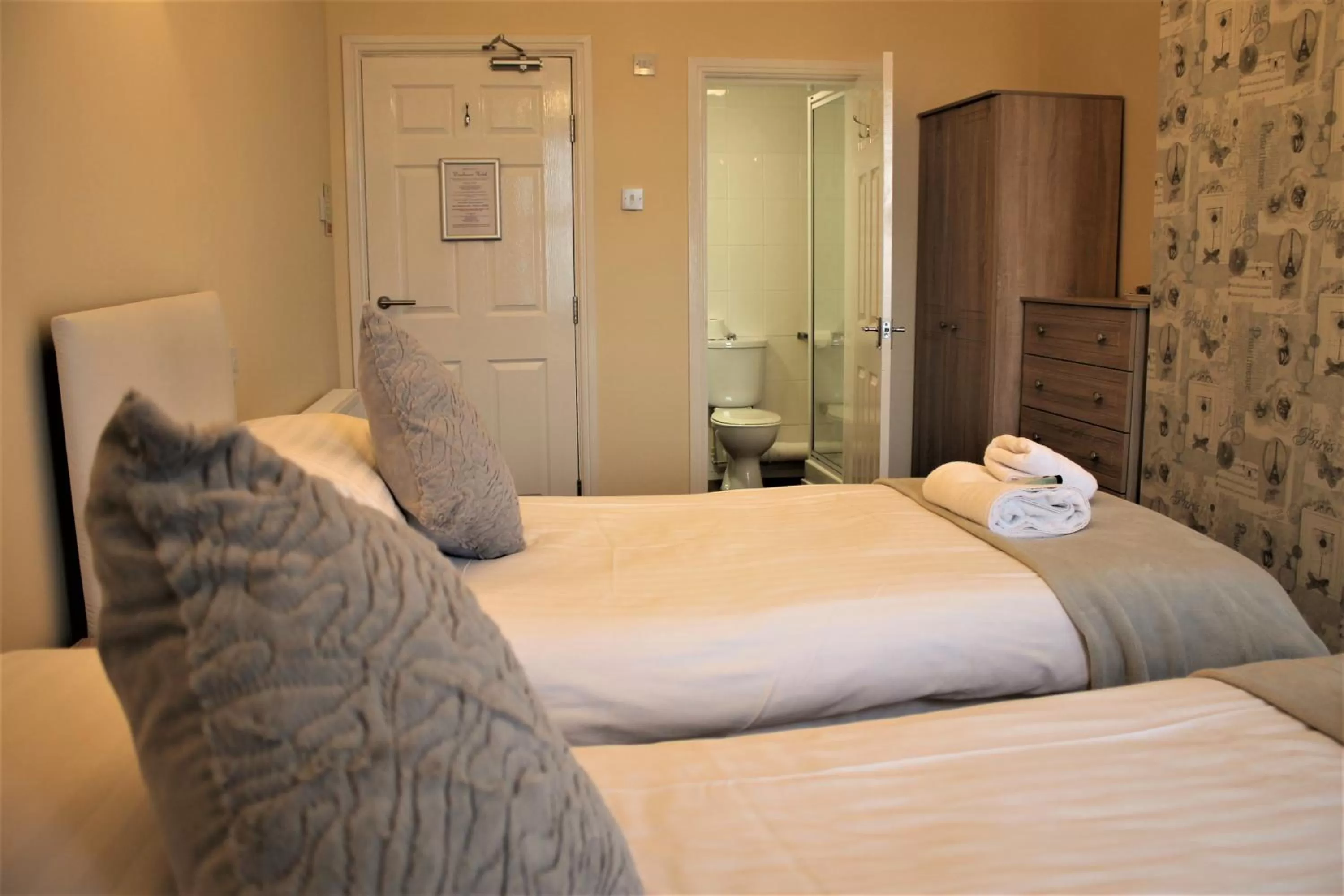 Bed in Winchmore Hotel