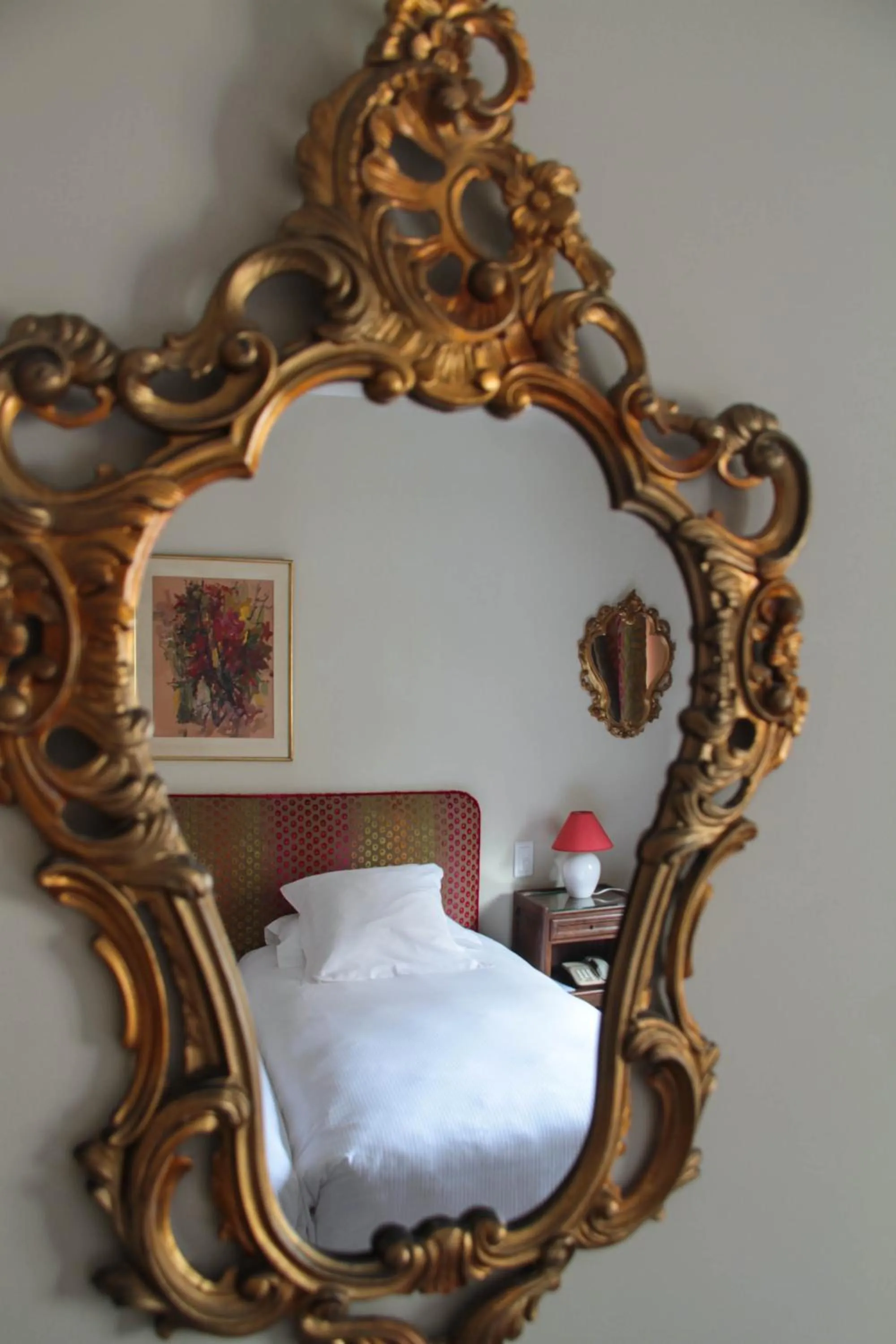 Decorative detail in Hostellerie Du Grand Saint Antoine