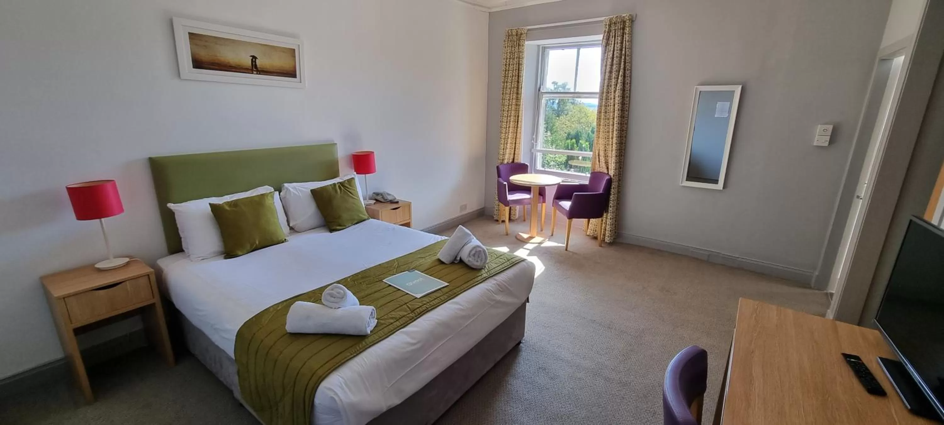 Bedroom, Bed in The Pitlochry Hydro Hotel