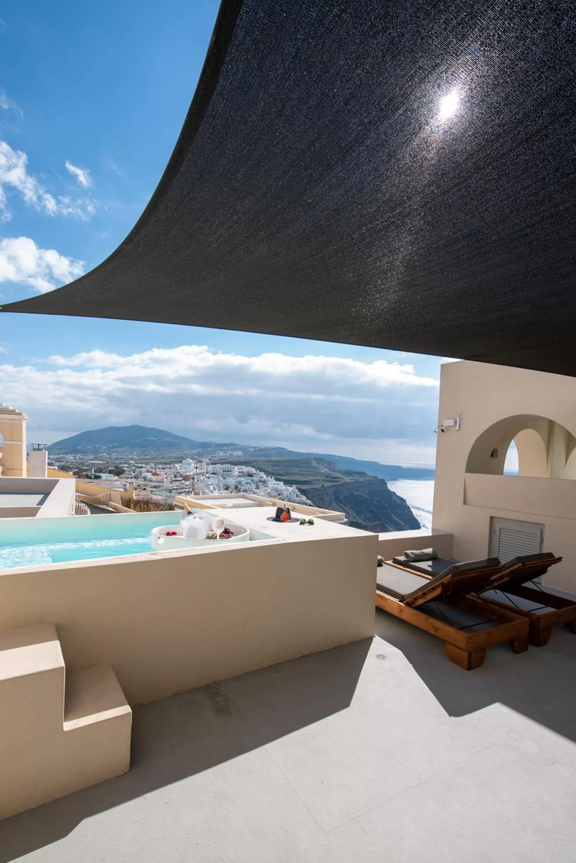 Caldera Cliff Illusion