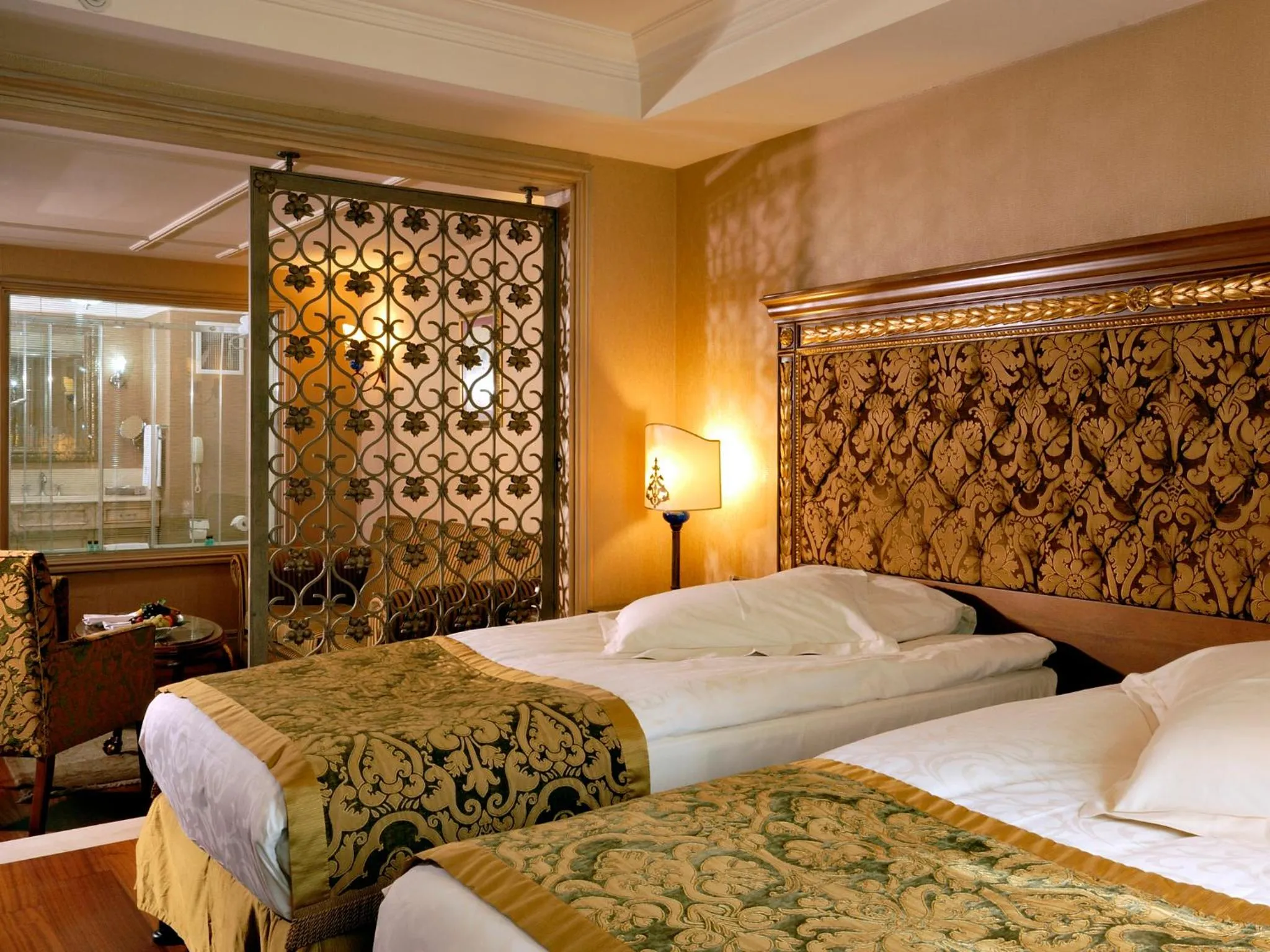 Bed in The Central Palace Taksim