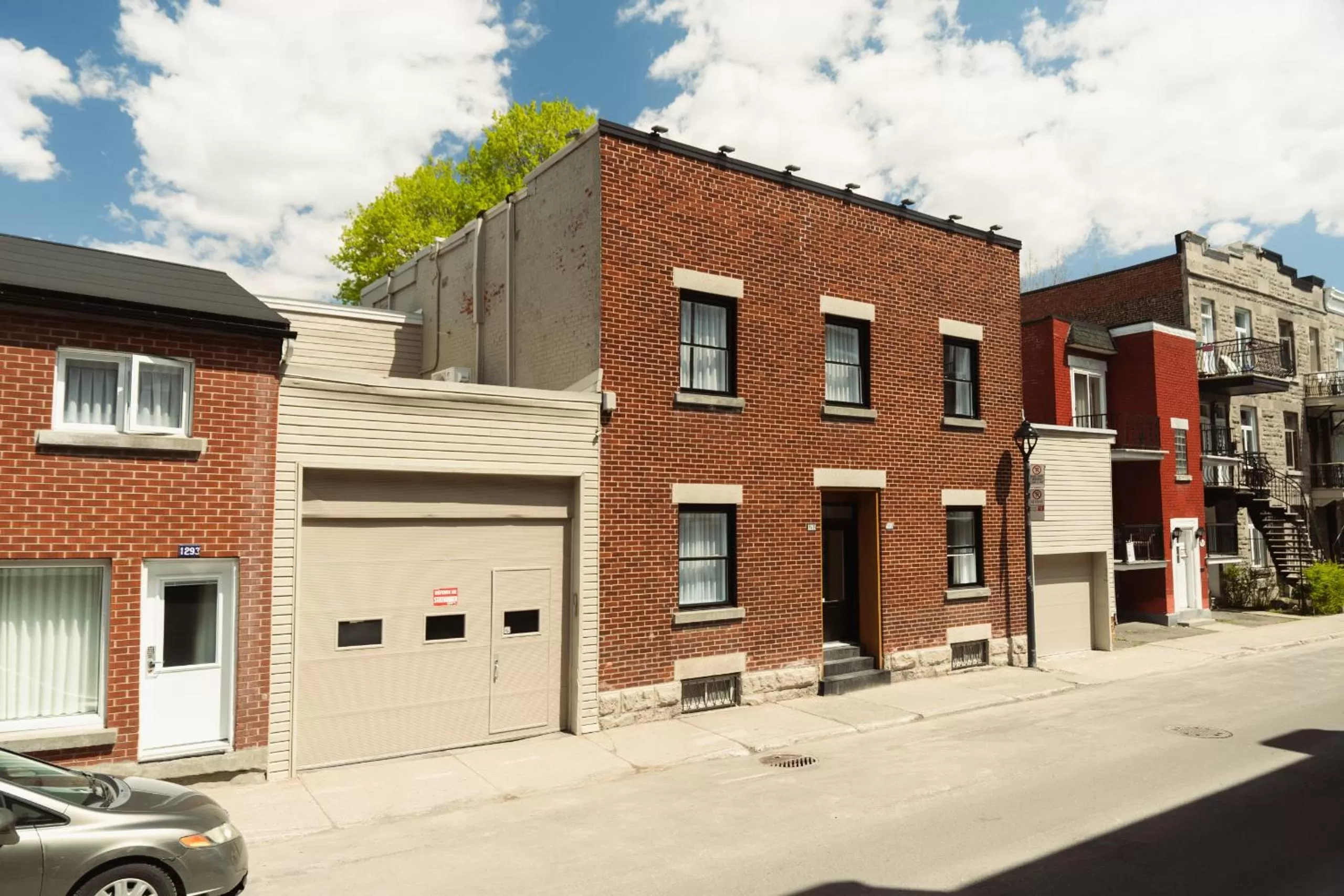 Property building in Bed and Breakfast du Village BBV