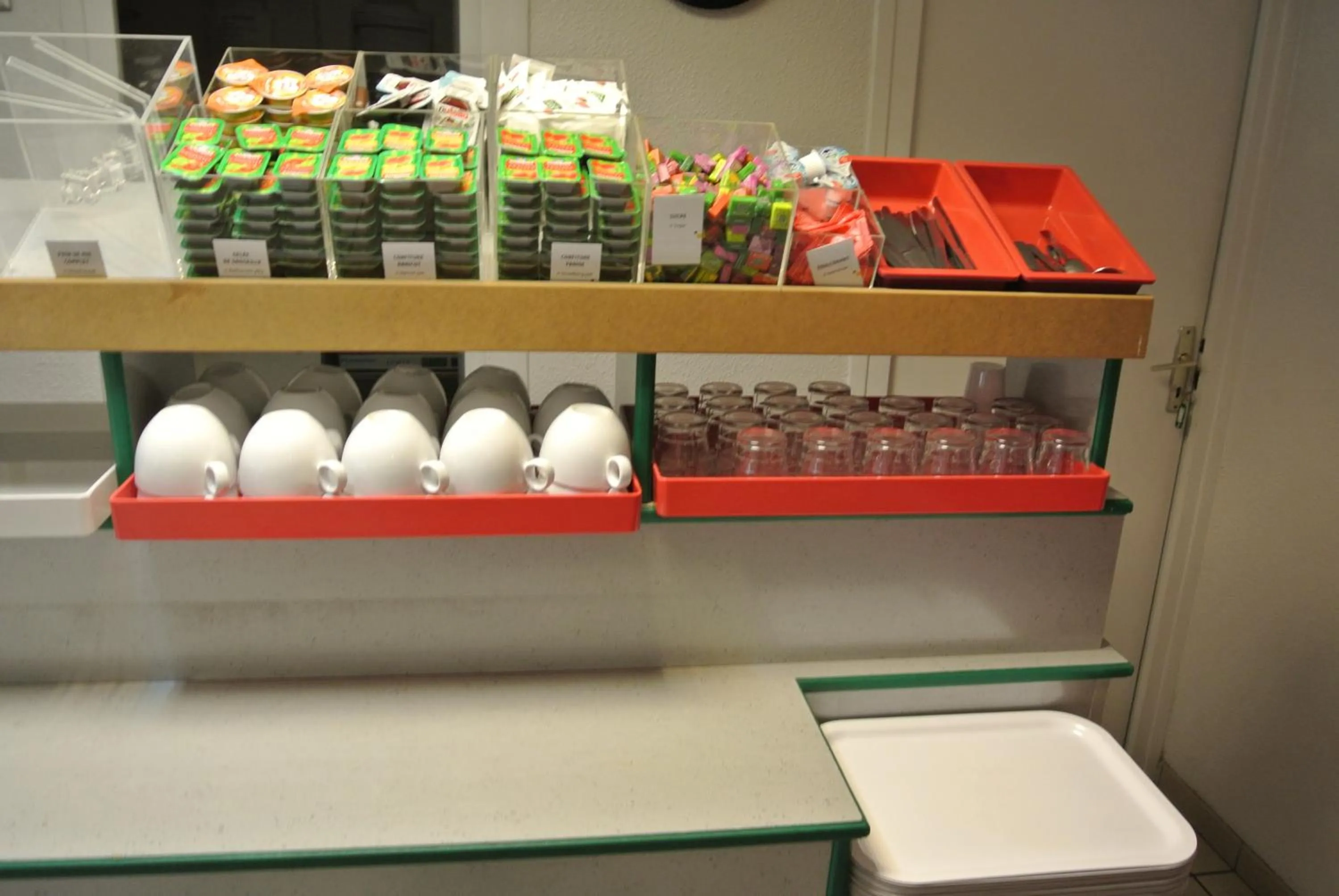 Buffet breakfast in Premiere Classe Lyon Sud - Chasse Sur Rhône