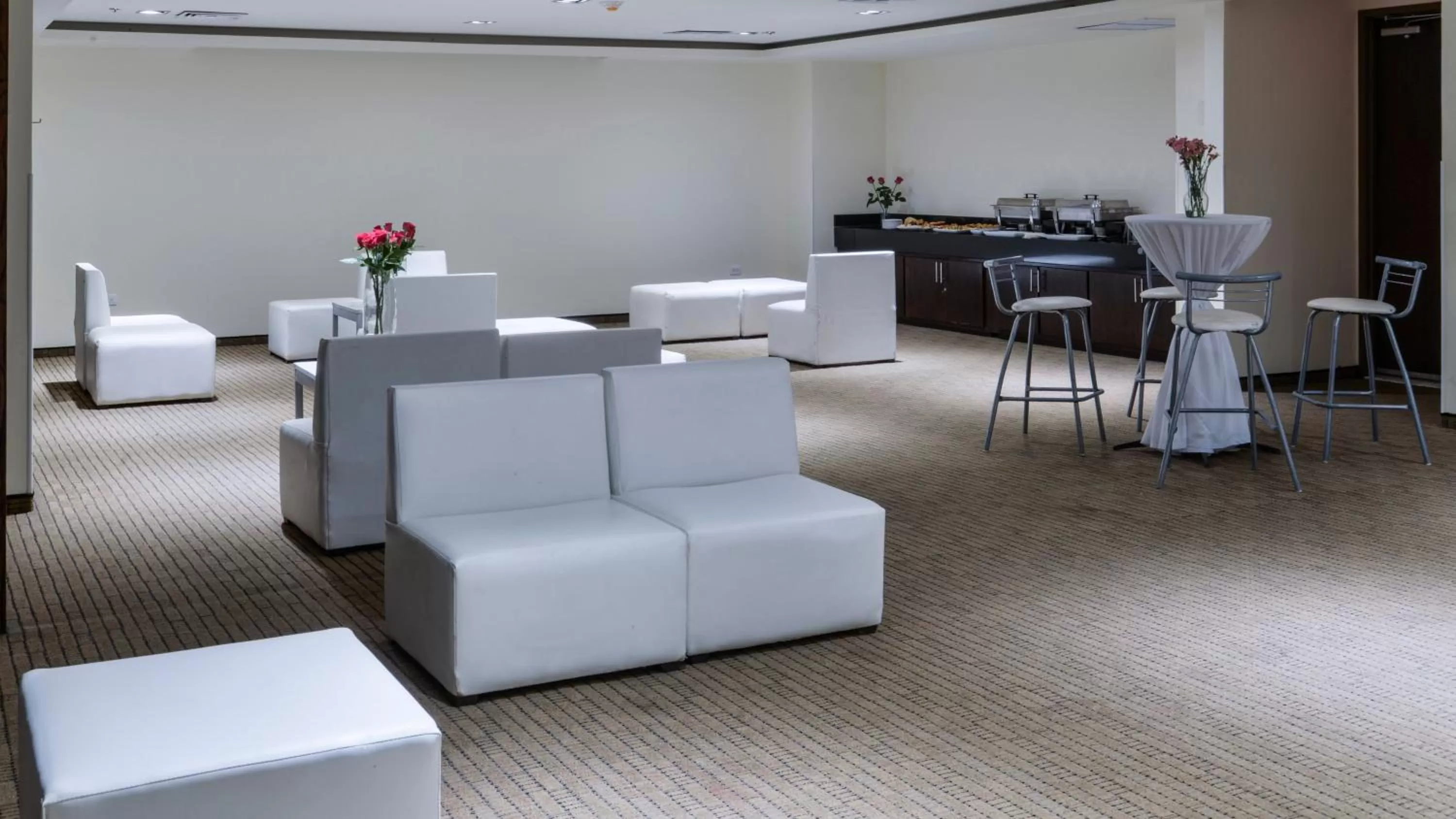 Meeting/conference room in Holiday Inn Express Culiacan by IHG