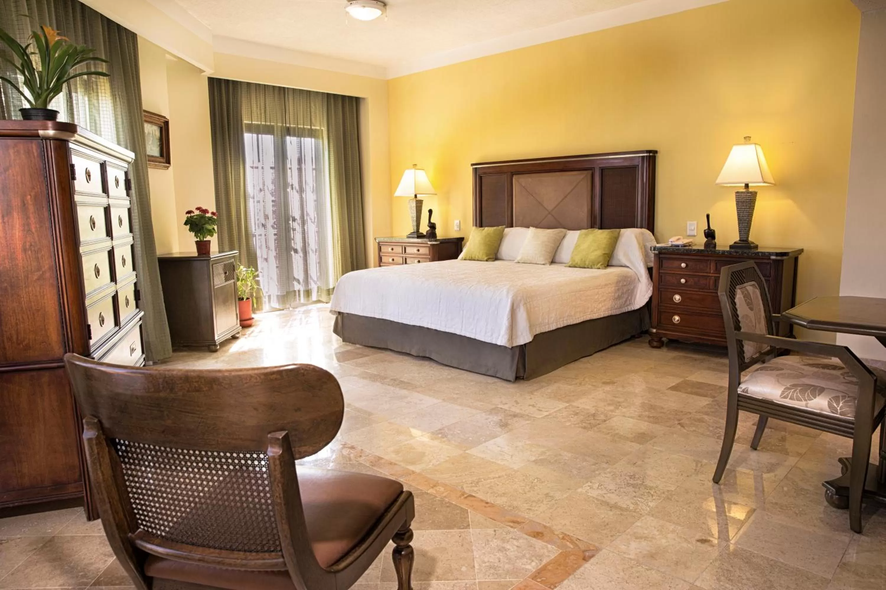 TV and multimedia, Bed in Hotel Los Itzaes by 5th av