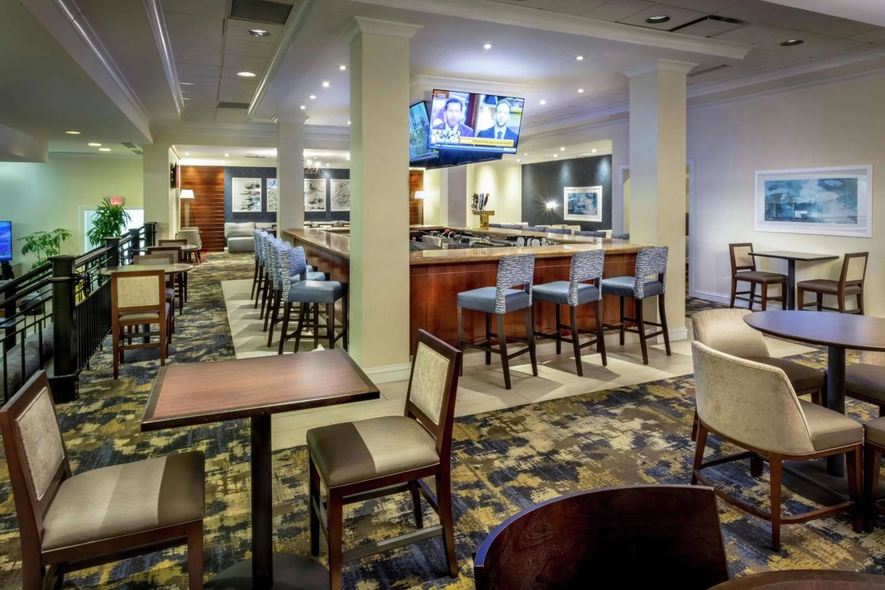 Restaurant/places to eat in DoubleTree by Hilton Hotel Columbia