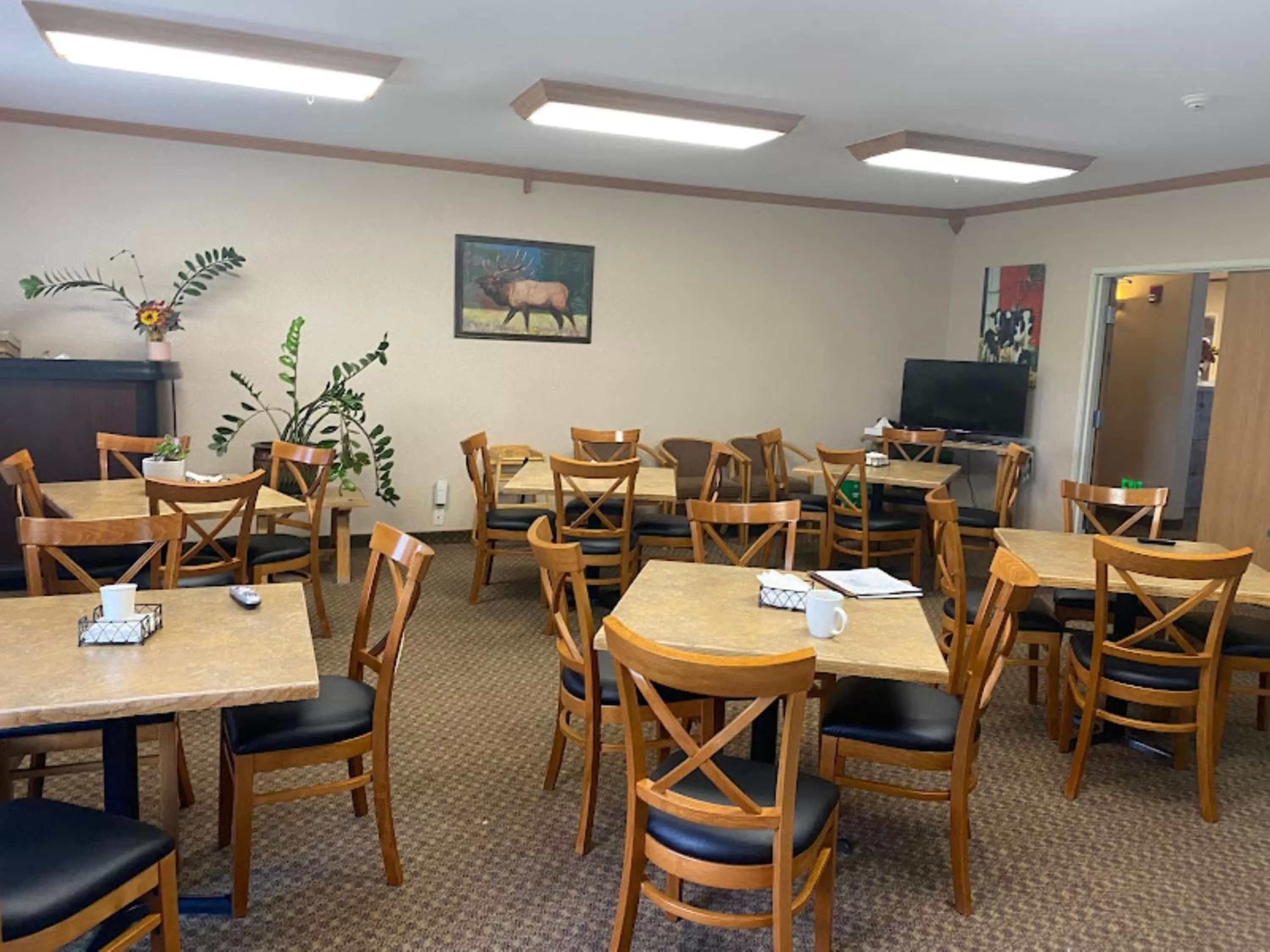 Breakfast in Wingate by Wyndham New Castle - Glenwood Springs