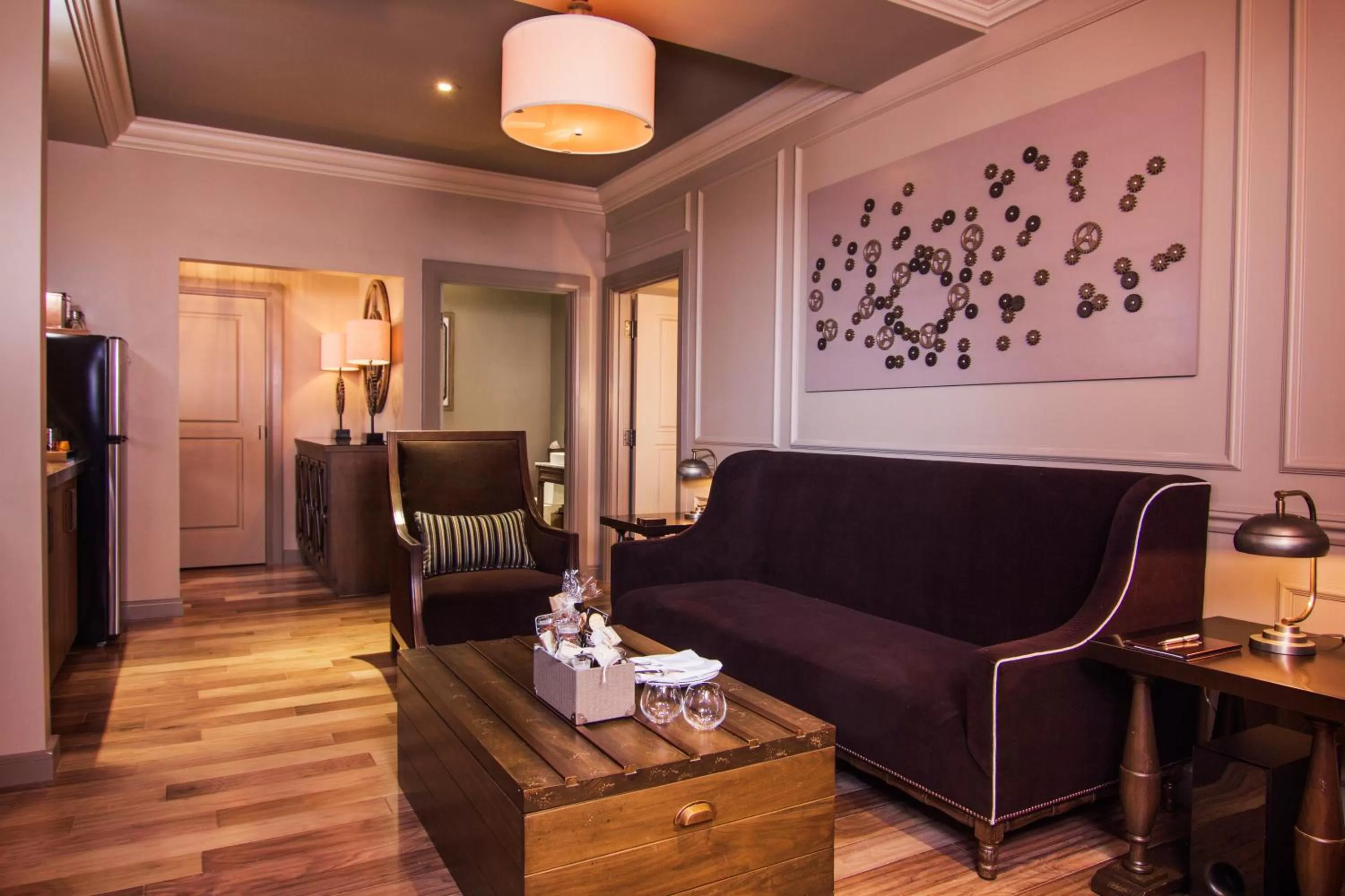 Living room in The Cromwell, A Caesars Destination