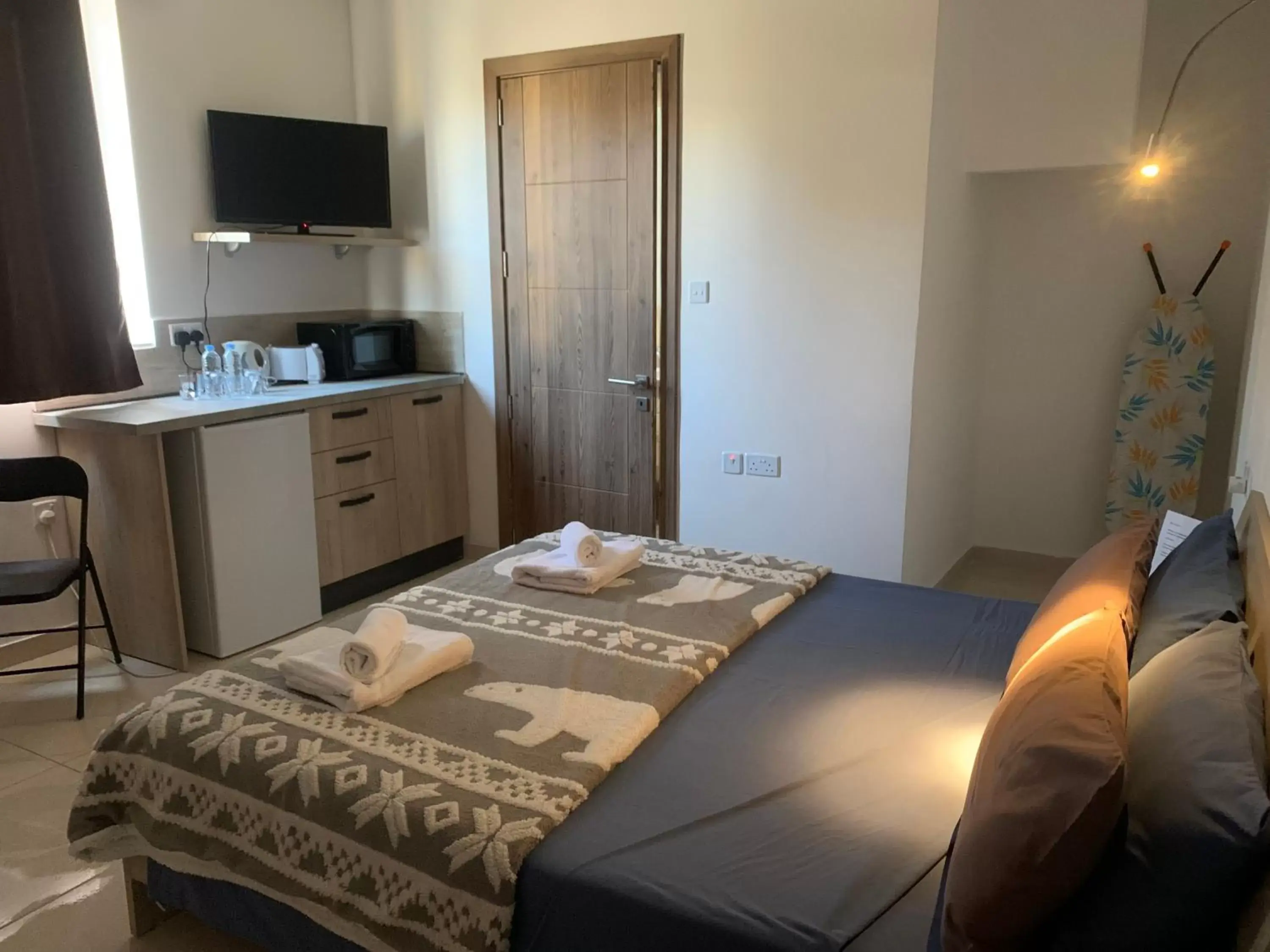 Double Room with Private Bathroom in Mon-Chery Double Room with Private Bathroom in Mon-Chery