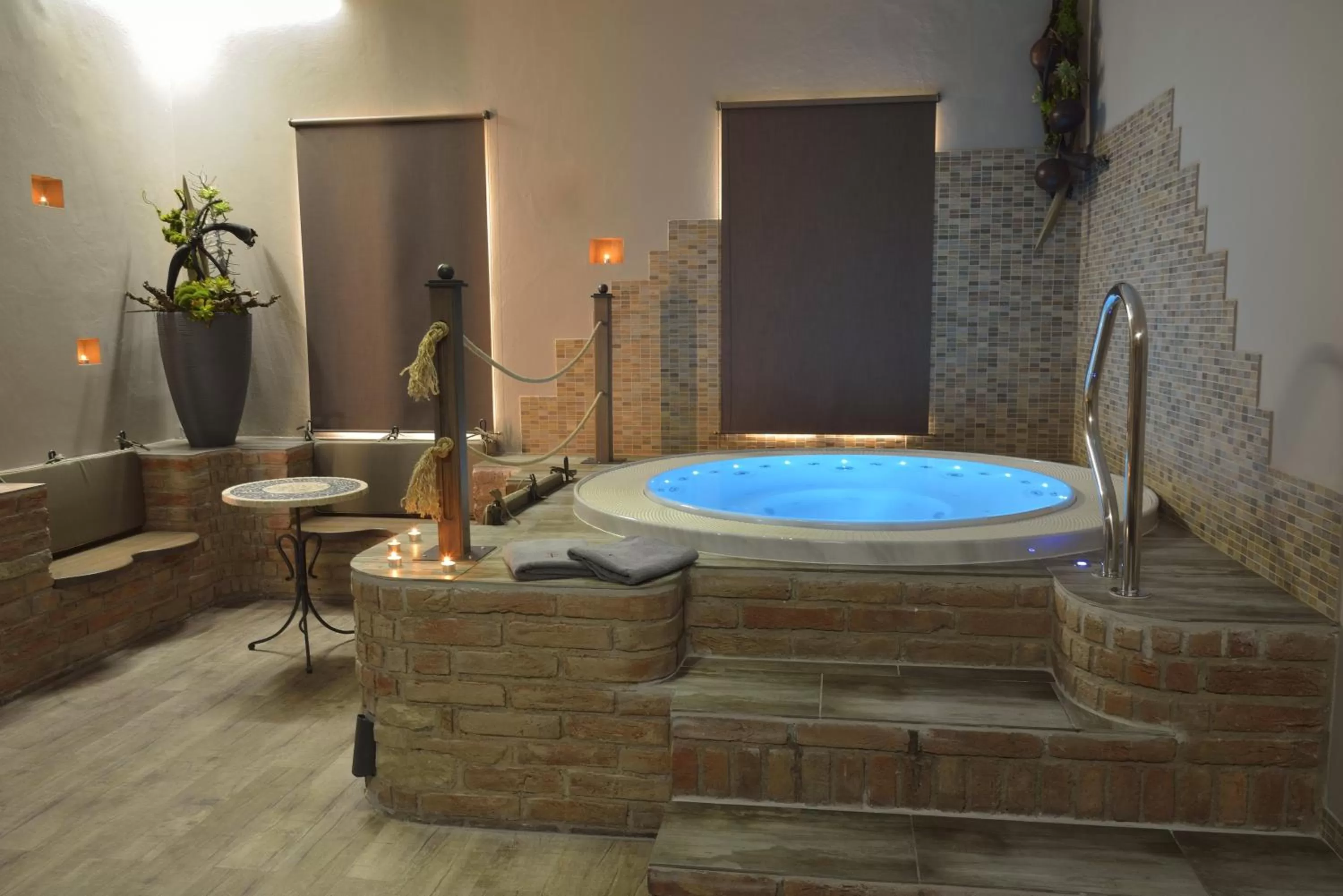 Hotel and restaurant Via Ironia