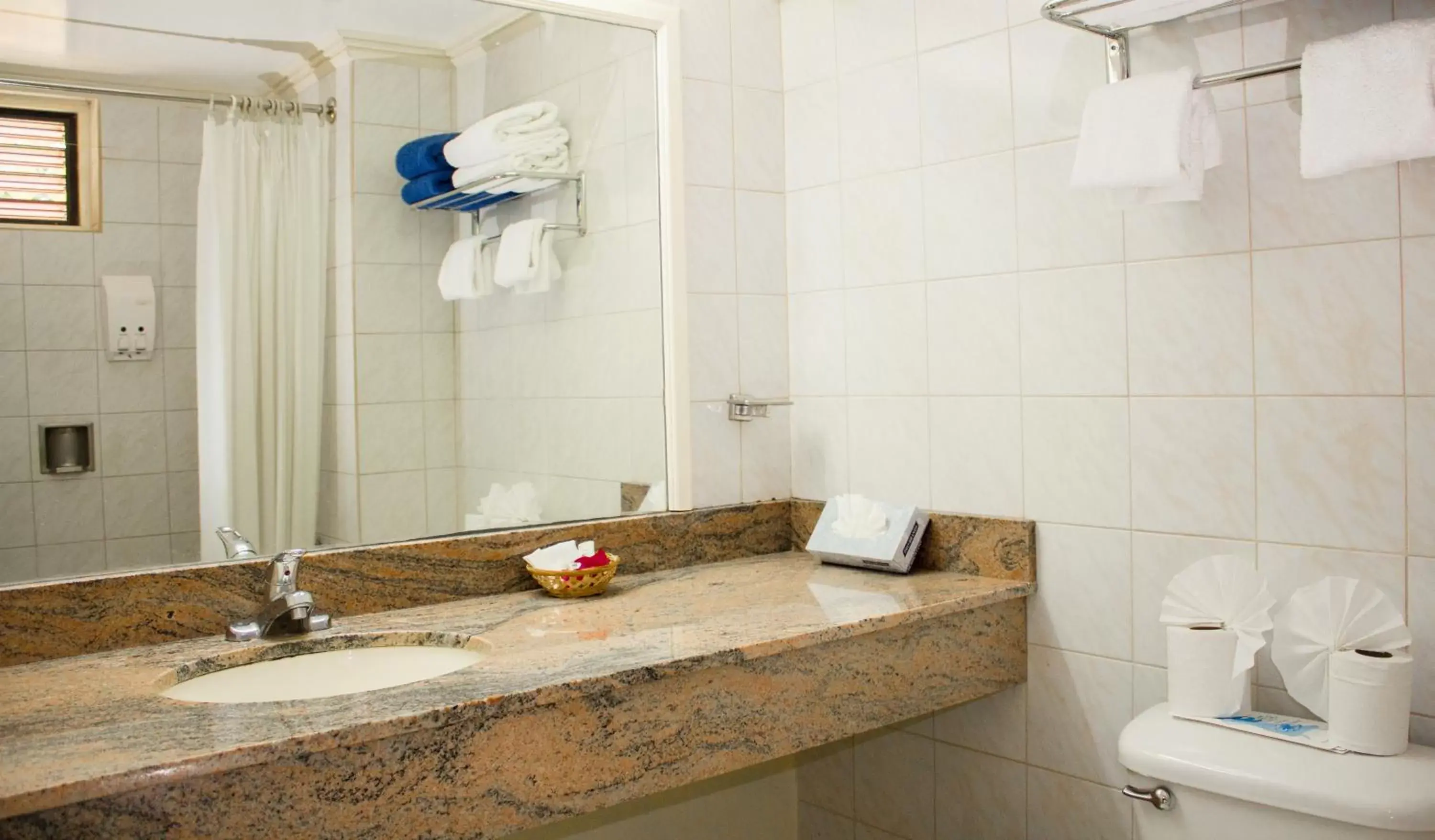 Superior Room Double in Bay Gardens Hotel Superior Room Double in Bay Gardens Hotel