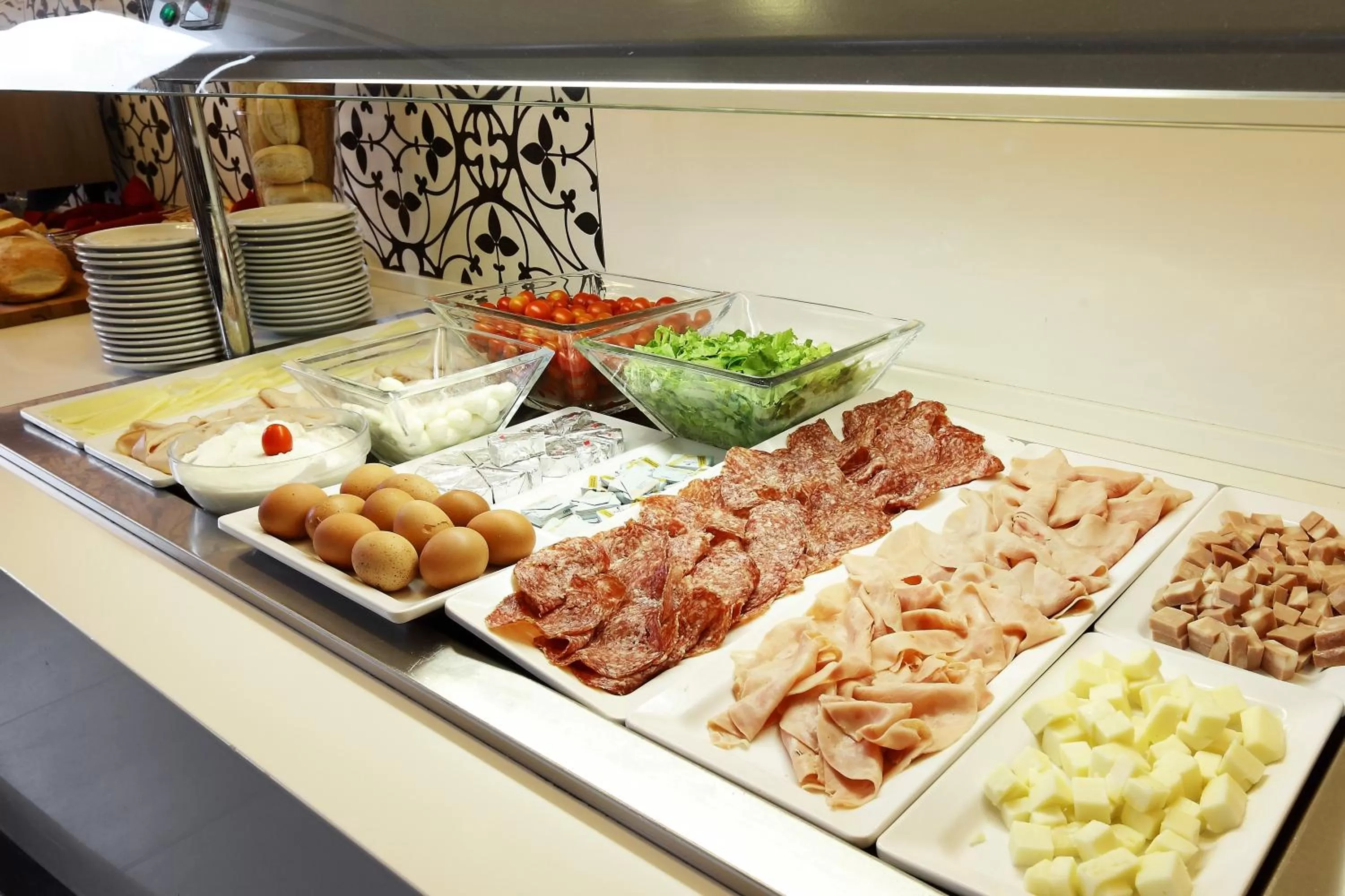 Restaurant/places to eat in Holiday Inn Genoa City by IHG