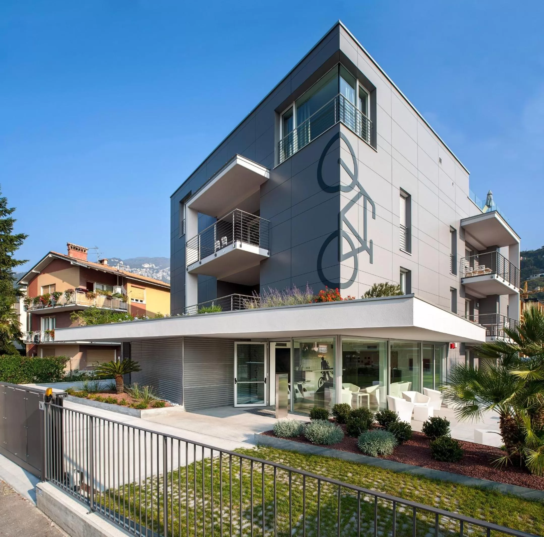 Facade/entrance in Gardabike Residence