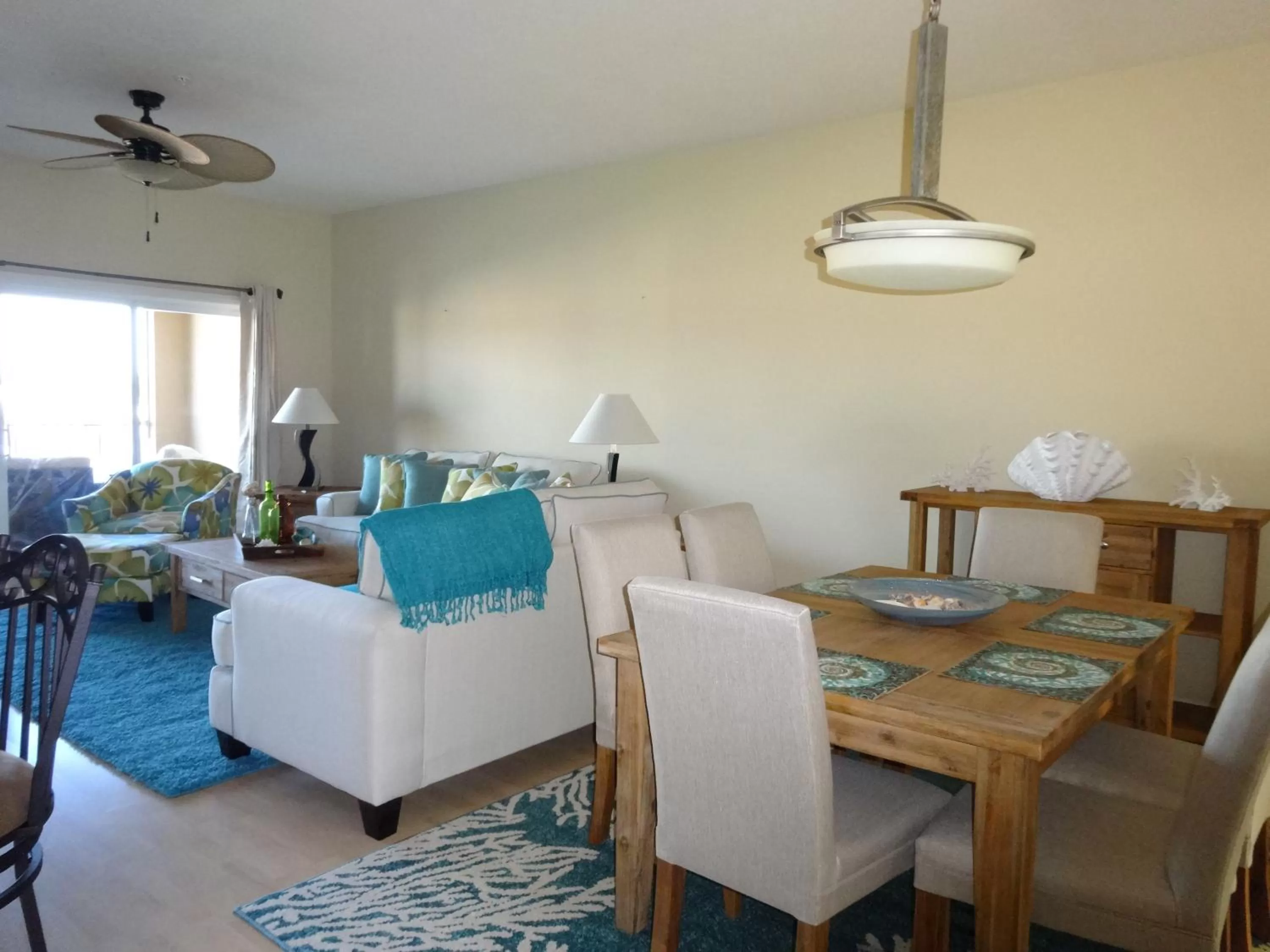 Dining Area in Queens Gate Resort