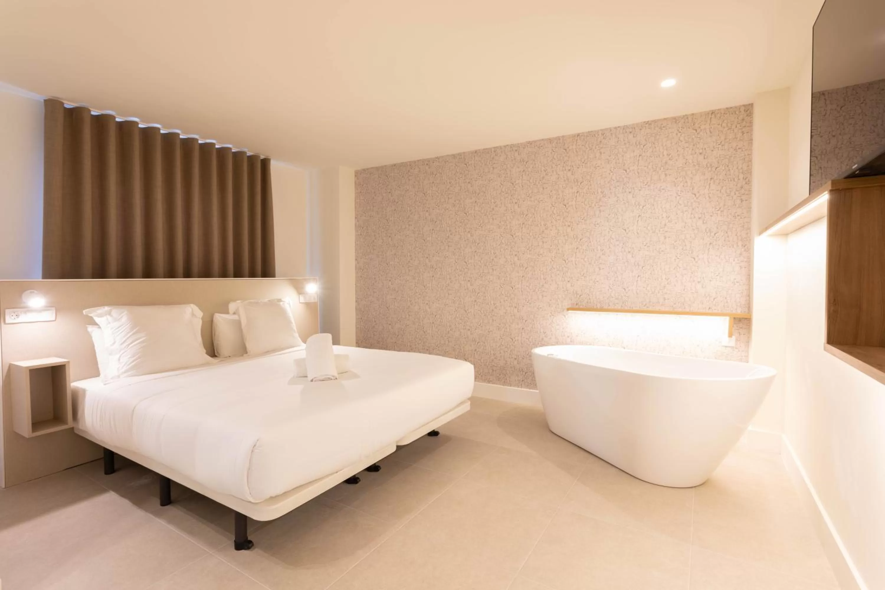 Bathroom in Reina Victoria Velázquez