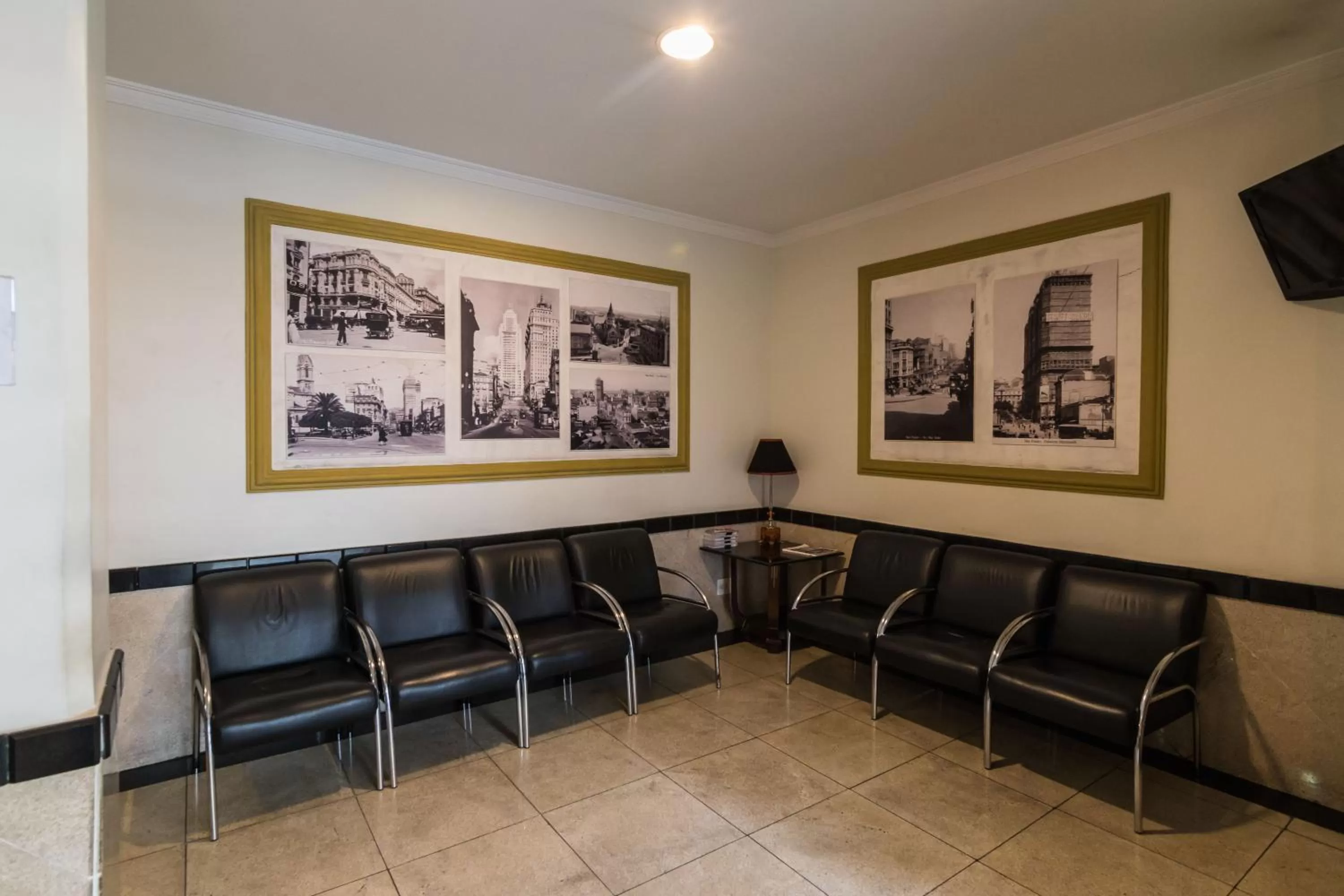 Lobby or reception in Cinelandia Hotel