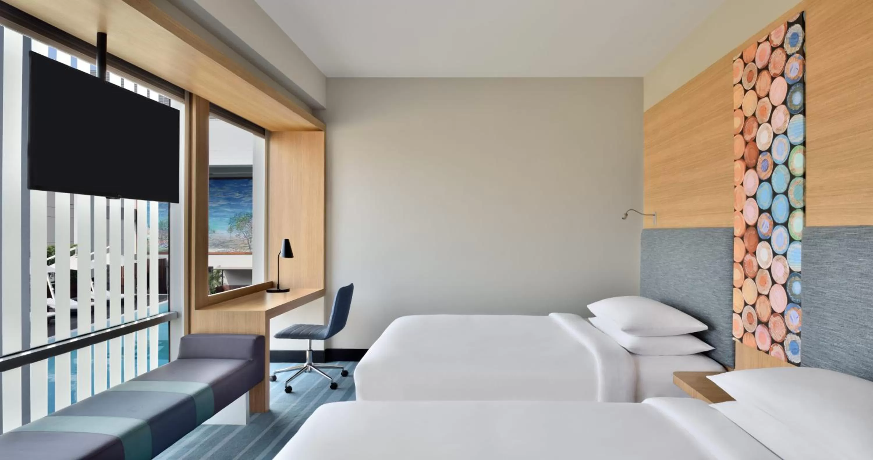 Bed in Aloft New Delhi Aerocity