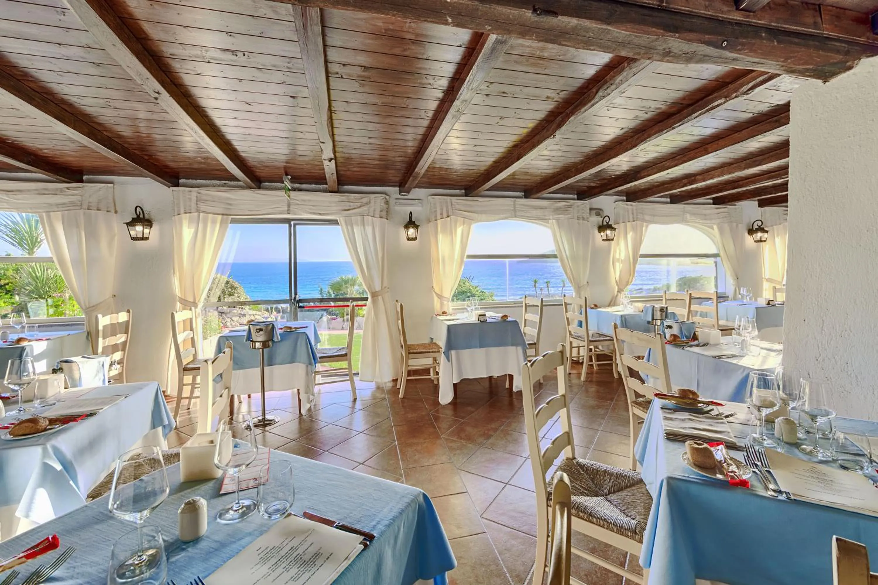 Restaurant/places to eat in COLONNA GRAND HOTEL CAPO TESTA, a Colonna Luxury Beach Hotel, Santa Teresa Sardegna