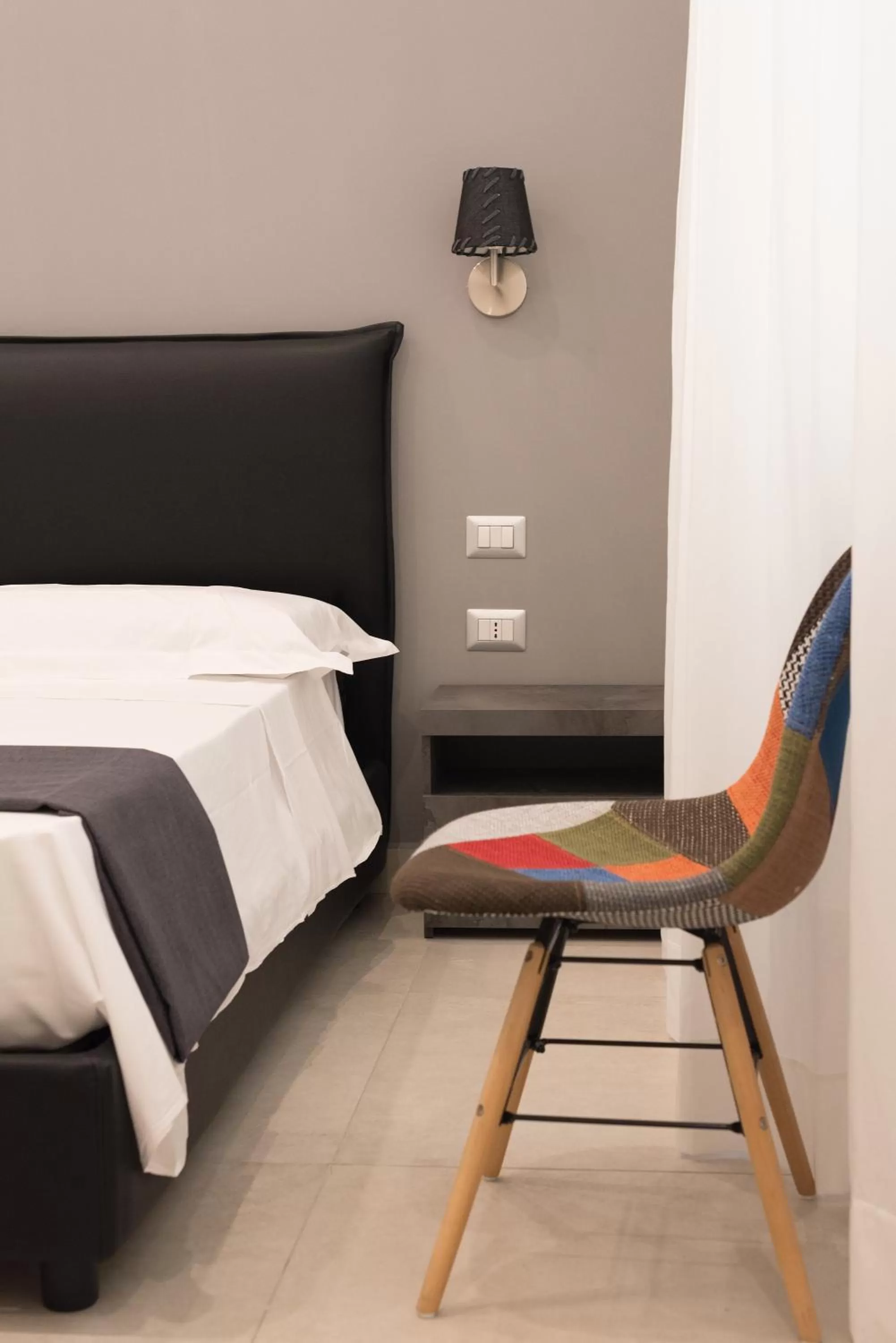 Photo of the whole room, Bed in Toledo in