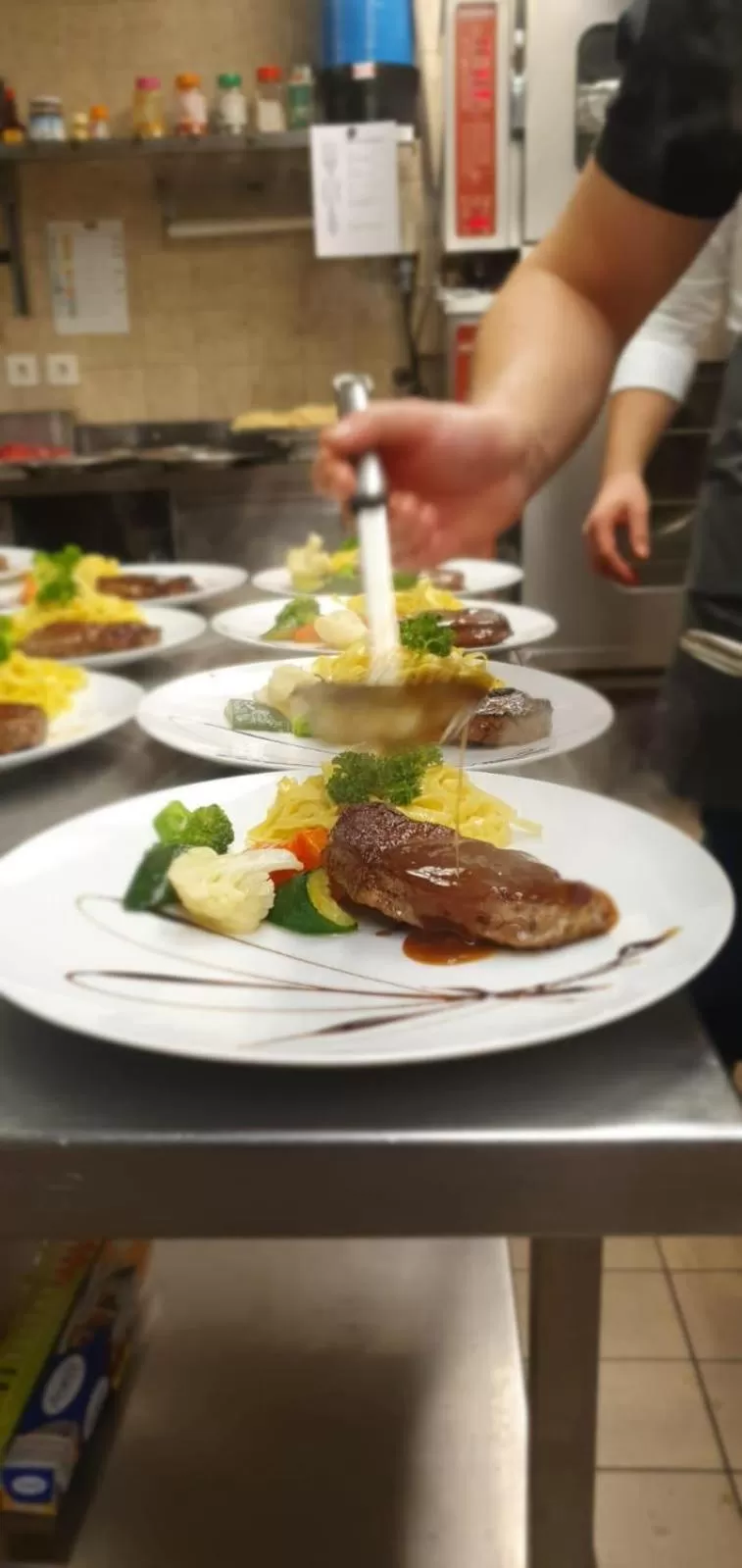 Food and drinks in Motelina