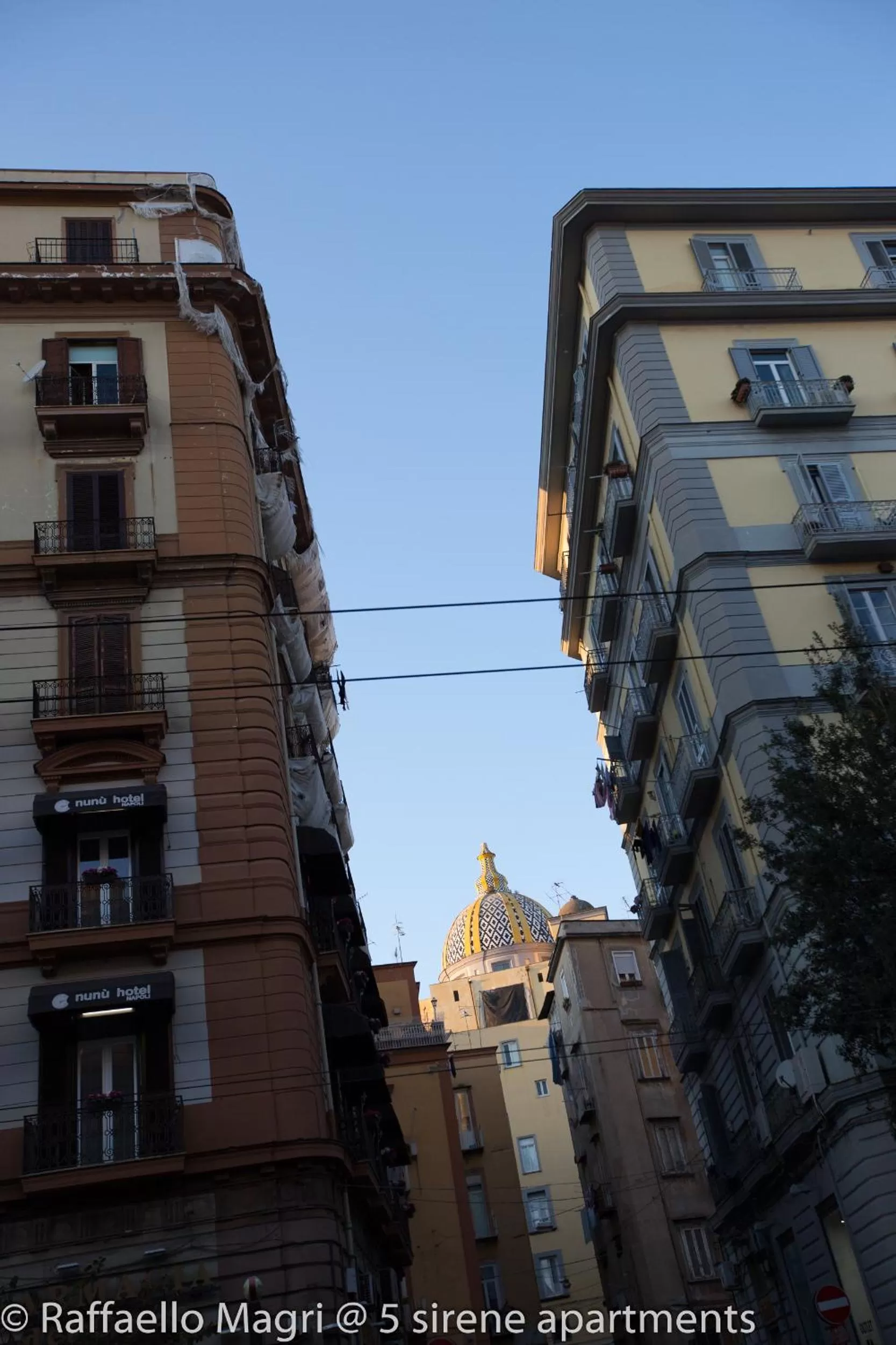 Nearby landmark in 5 sirene