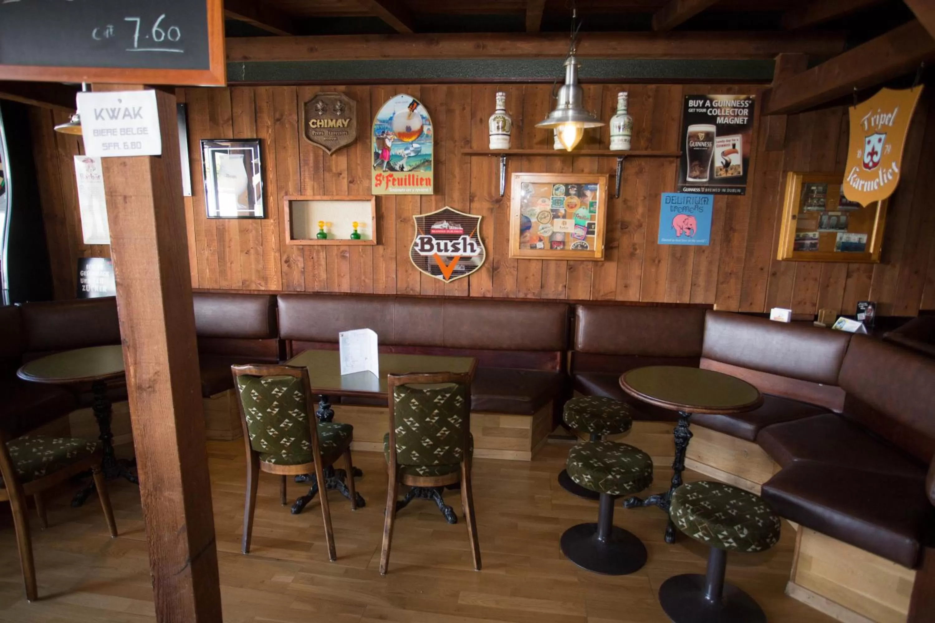 Lounge or bar in Hôtel du Port