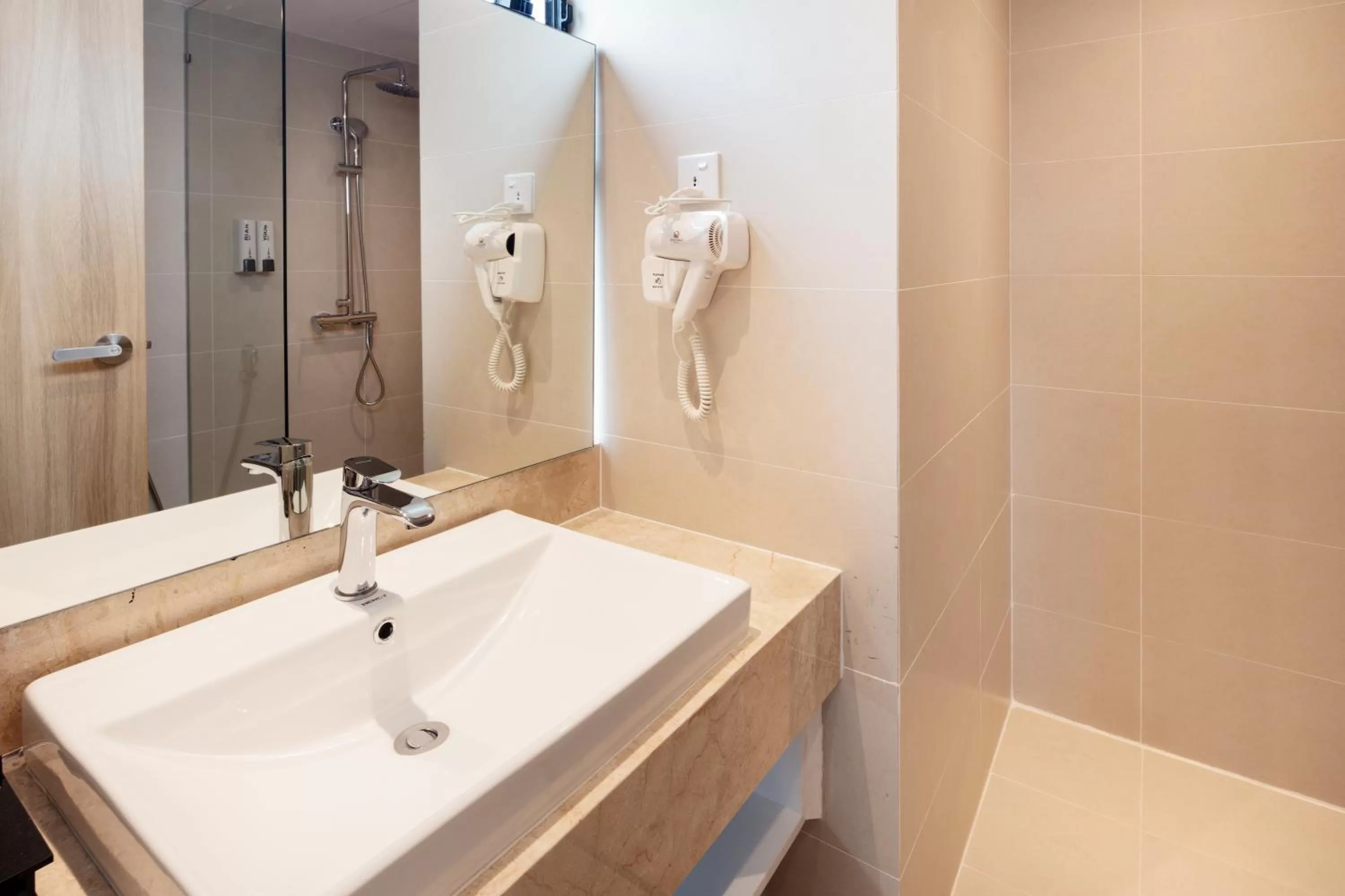 Bathroom in VENTANA NHA TRANG HOTEL