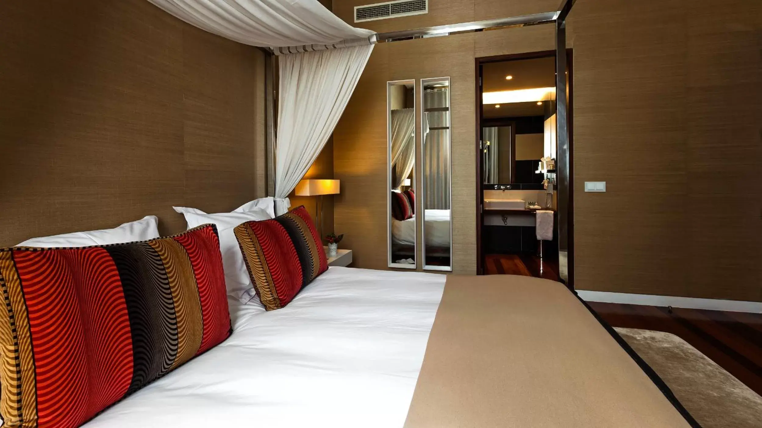 Suite Palace in M'AR De AR Aqueduto Suite Palace in M'AR De AR Aqueduto