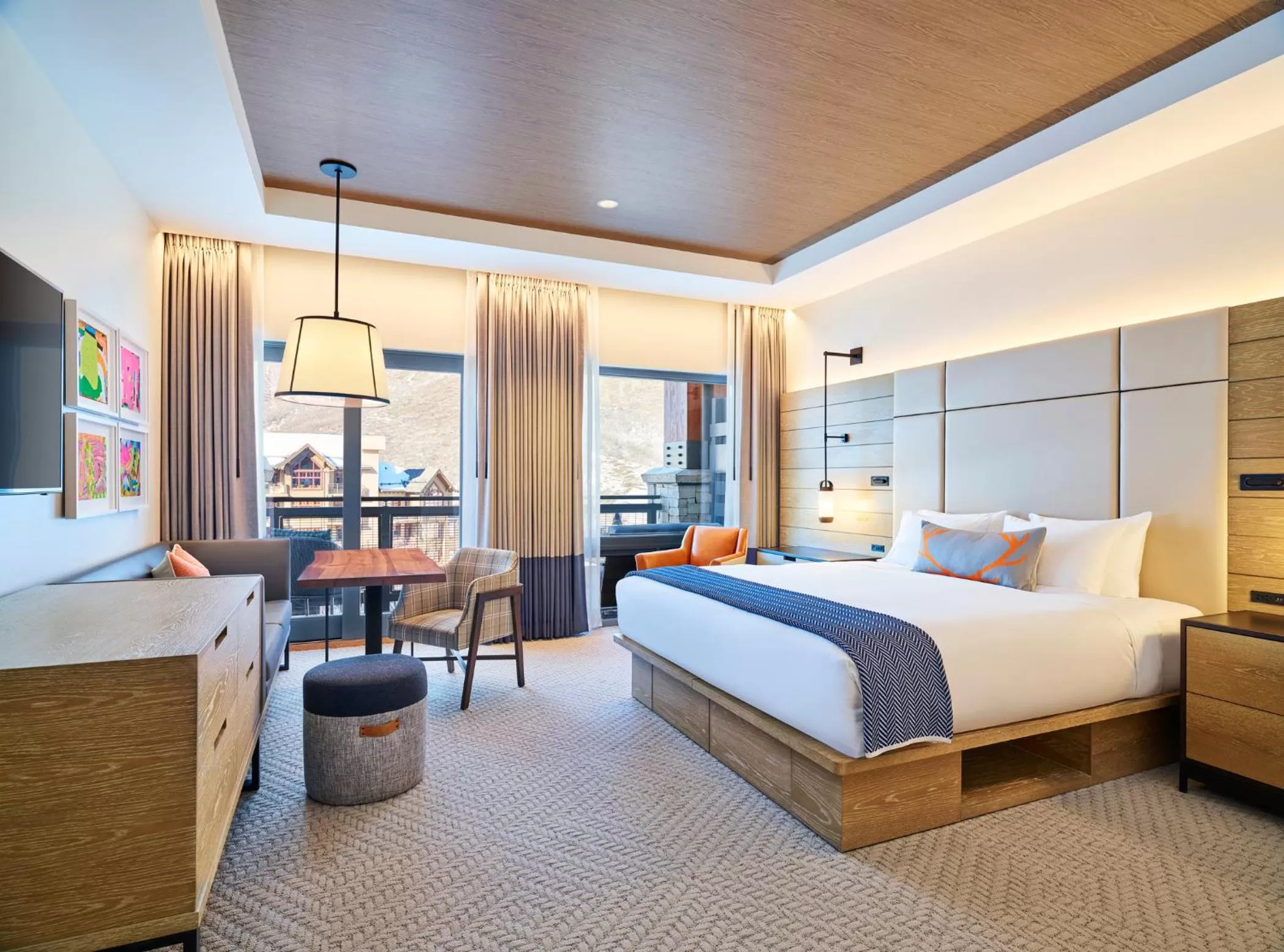 Bedroom, Bed in Limelight Hotel Snowmass