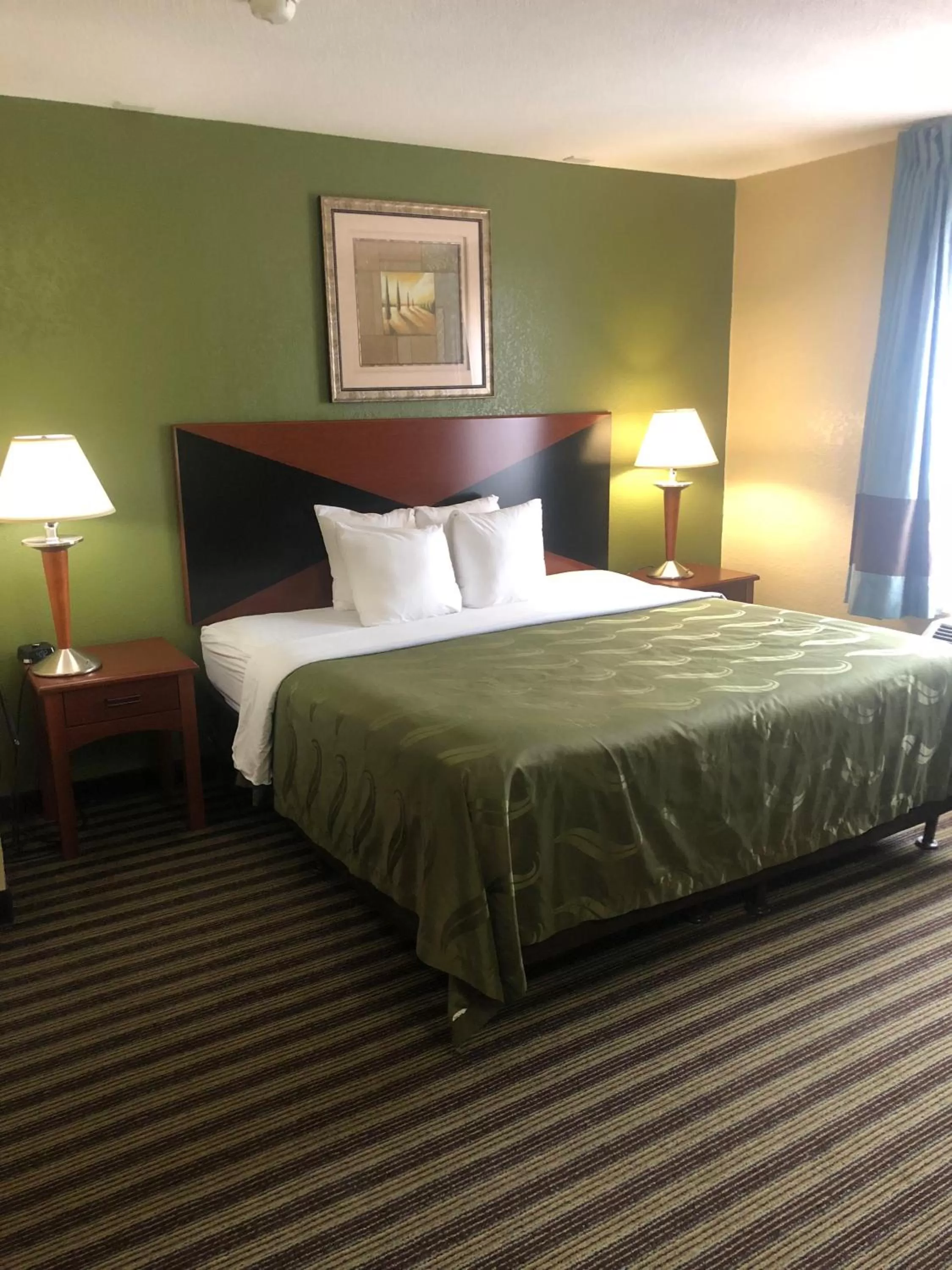 Bedroom in Quality Inn Baytown - Houston East