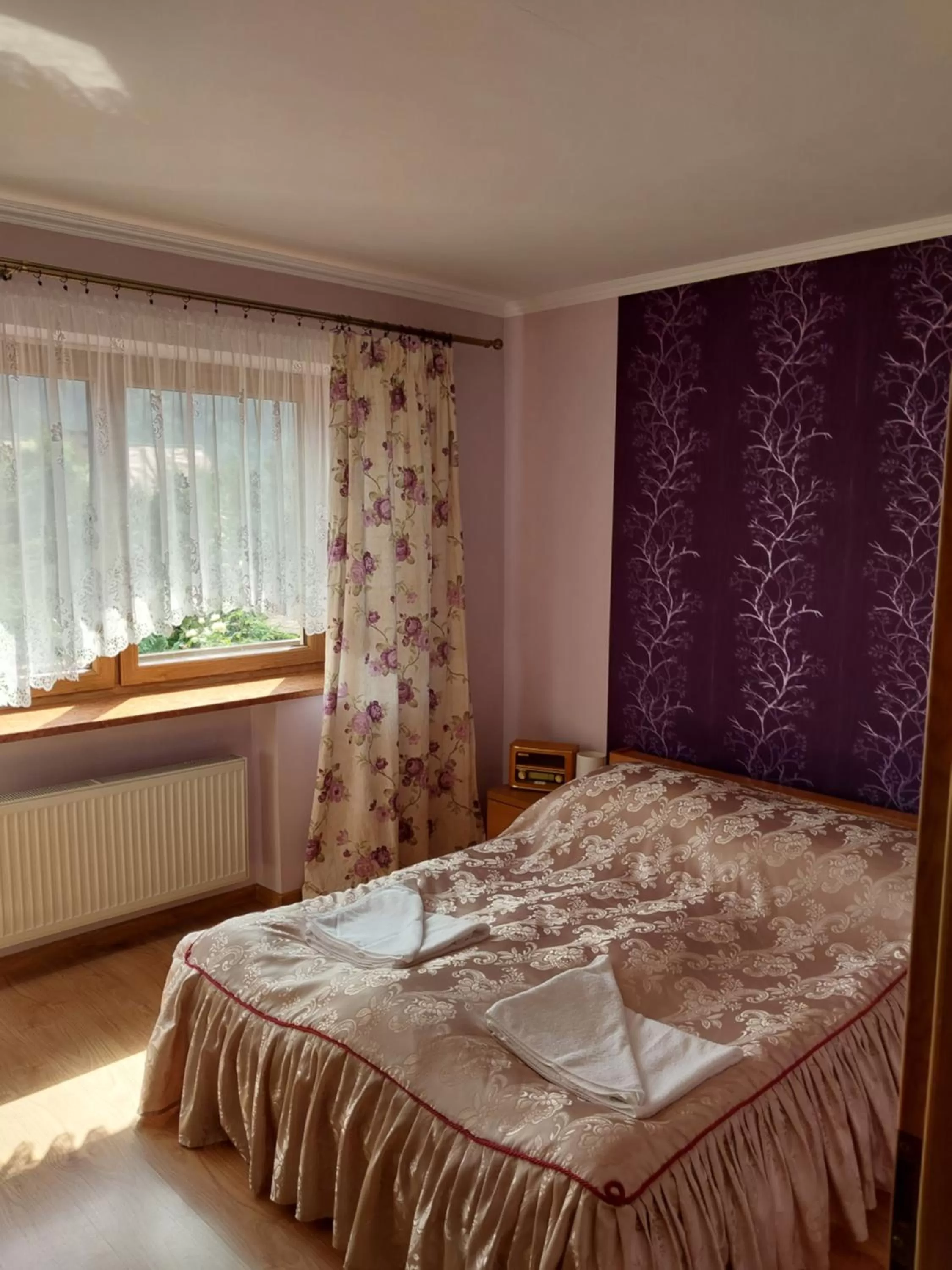 Bed in Jaśminowe Ogrody