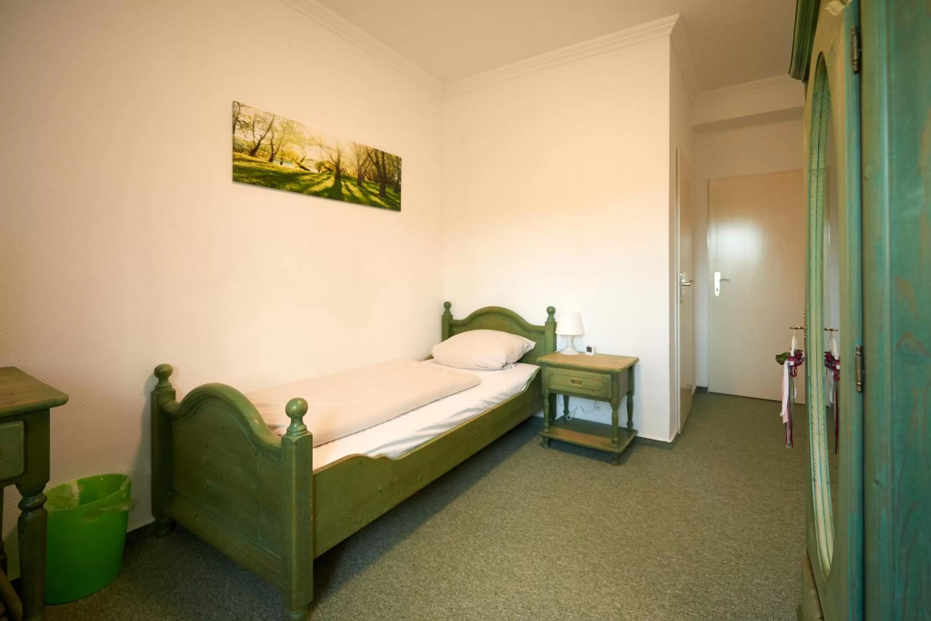 Bed in Hotel Hopener Wald ,Self Check In