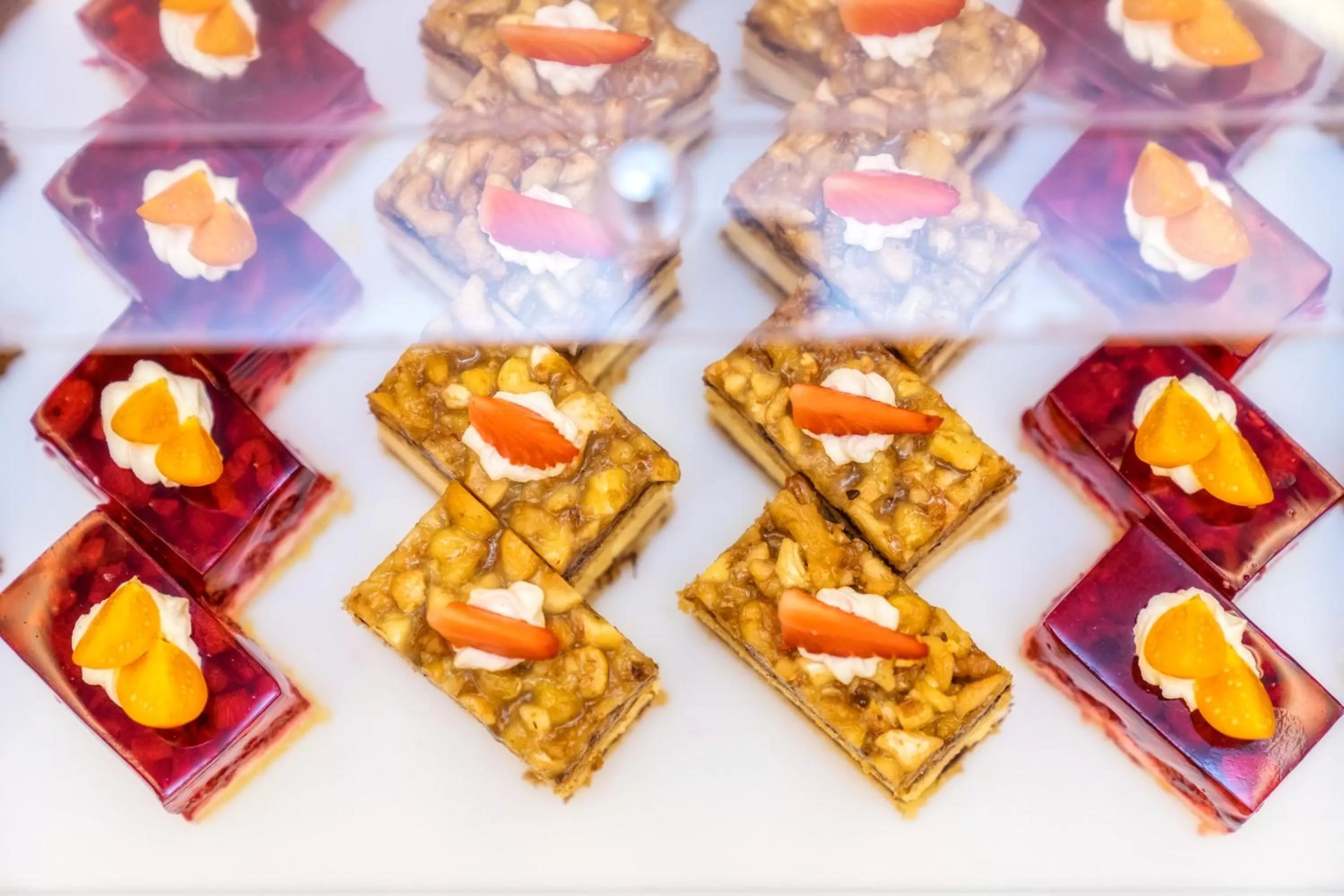 Restaurant/places to eat in HP Park Plaza