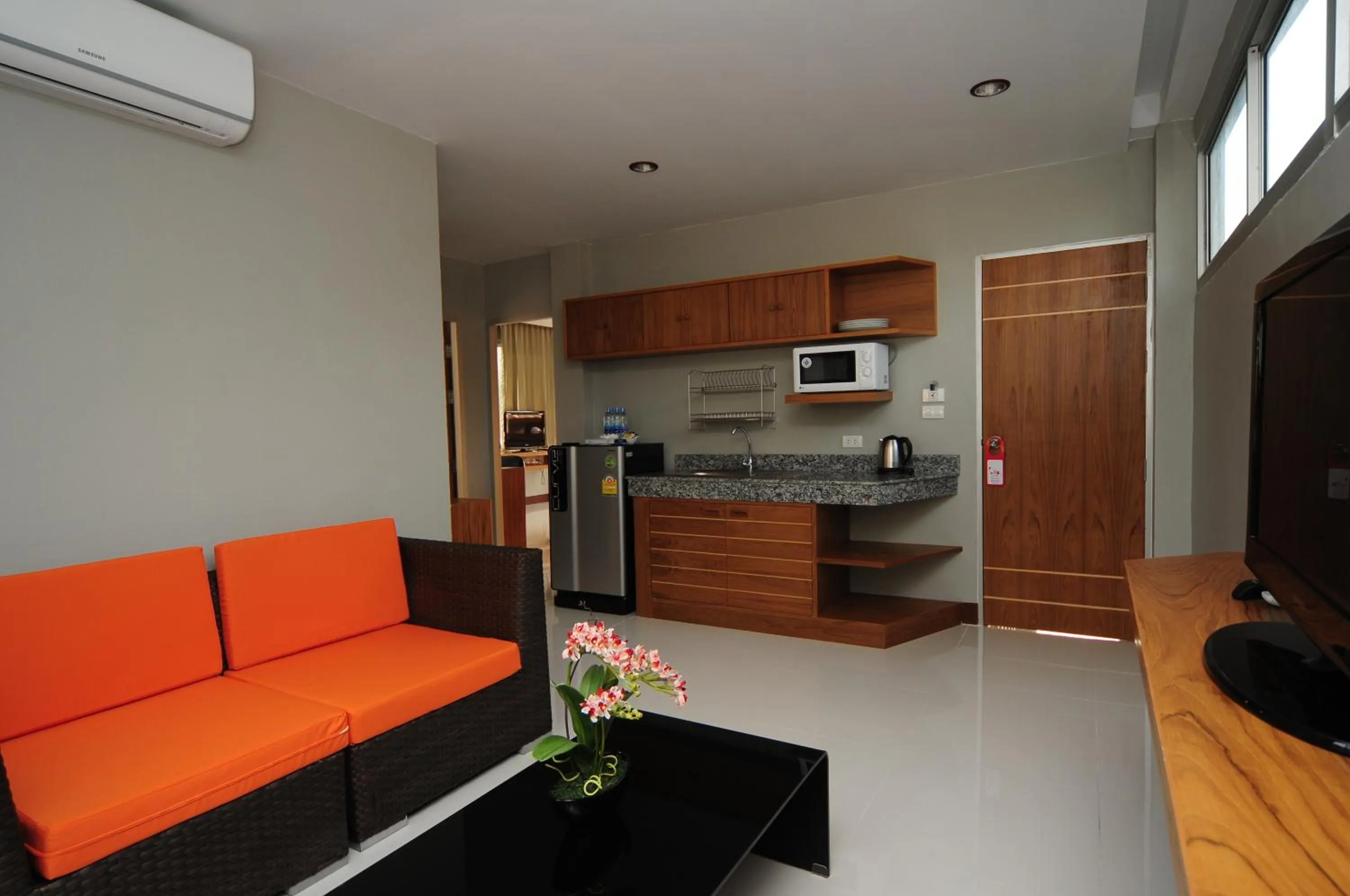 Photo of the whole room in Phu NaNa Boutique Hotel - SHA Plus