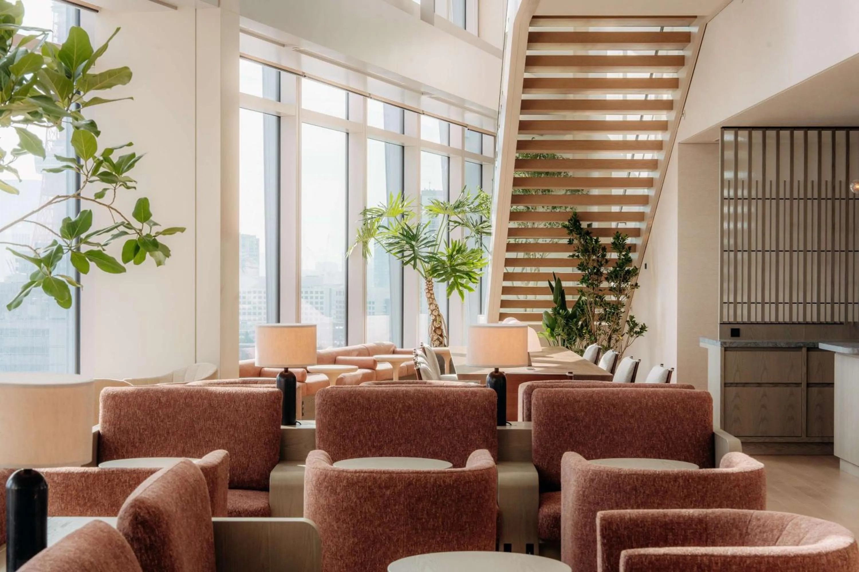 Lounge or bar in Hotel Toranomon Hills, The Unbound Collection By Hyatt