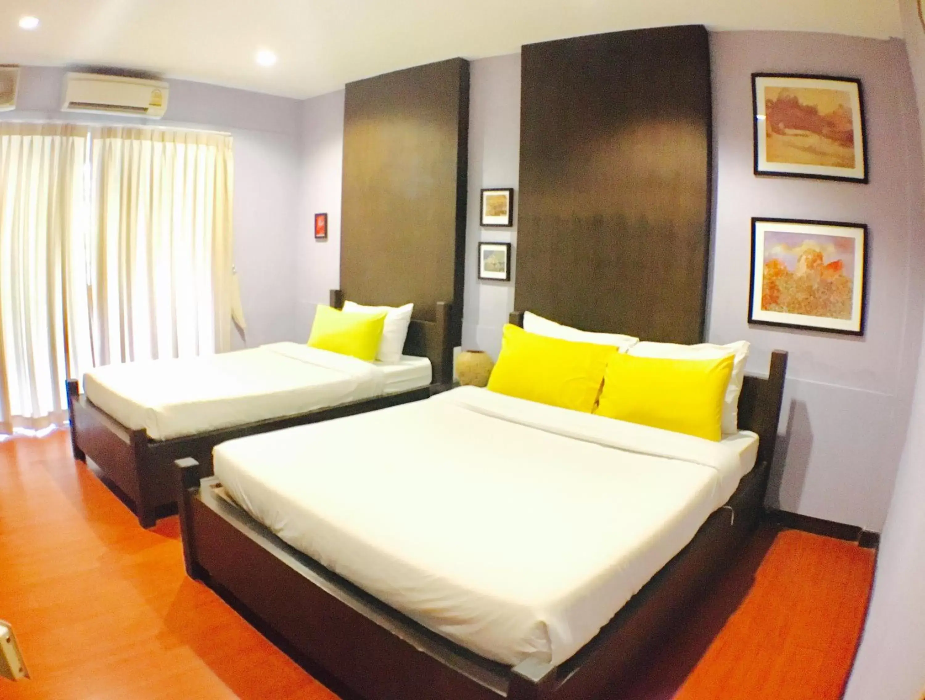 Superior Triple Room in Sabye Bangkok Superior Triple Room in Sabye Bangkok